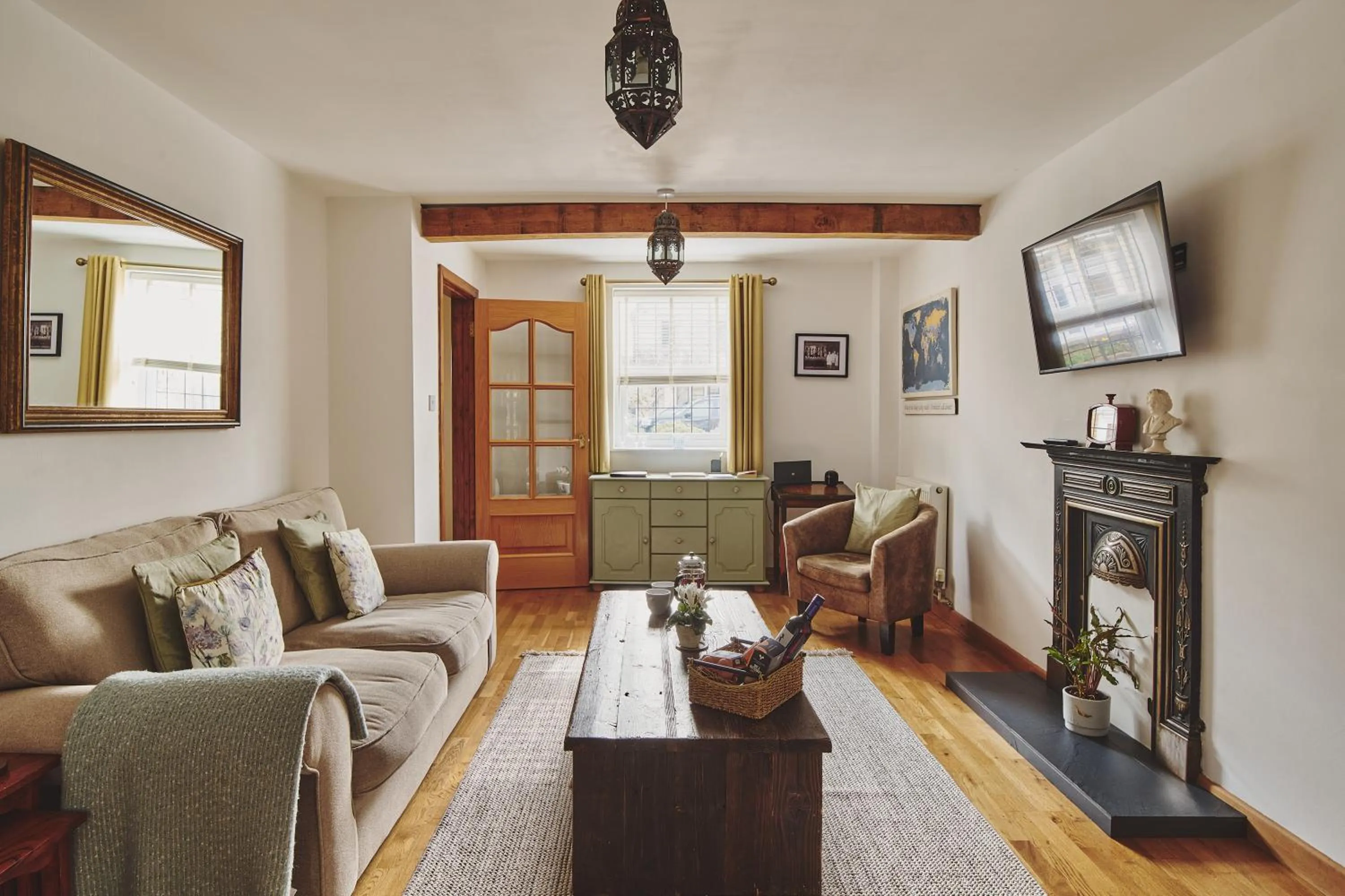 Living room in The Lansdowne Guest House