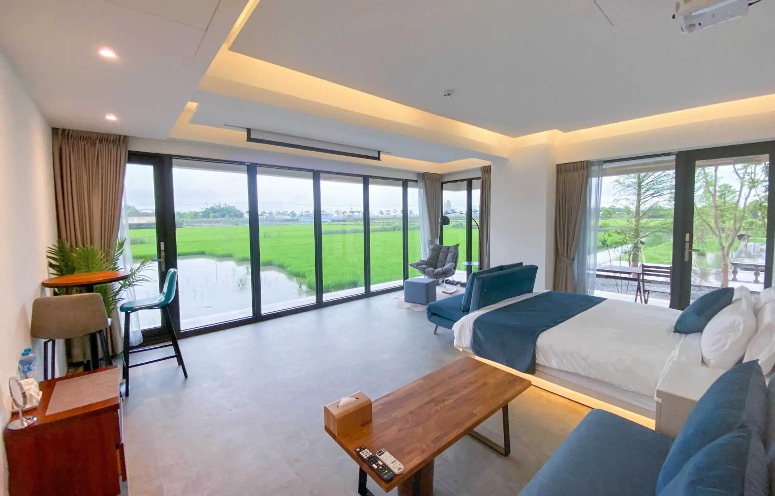 Building T - Garden Double Room in Villa LOHERB Building T - Garden Double Room in Villa LOHERB