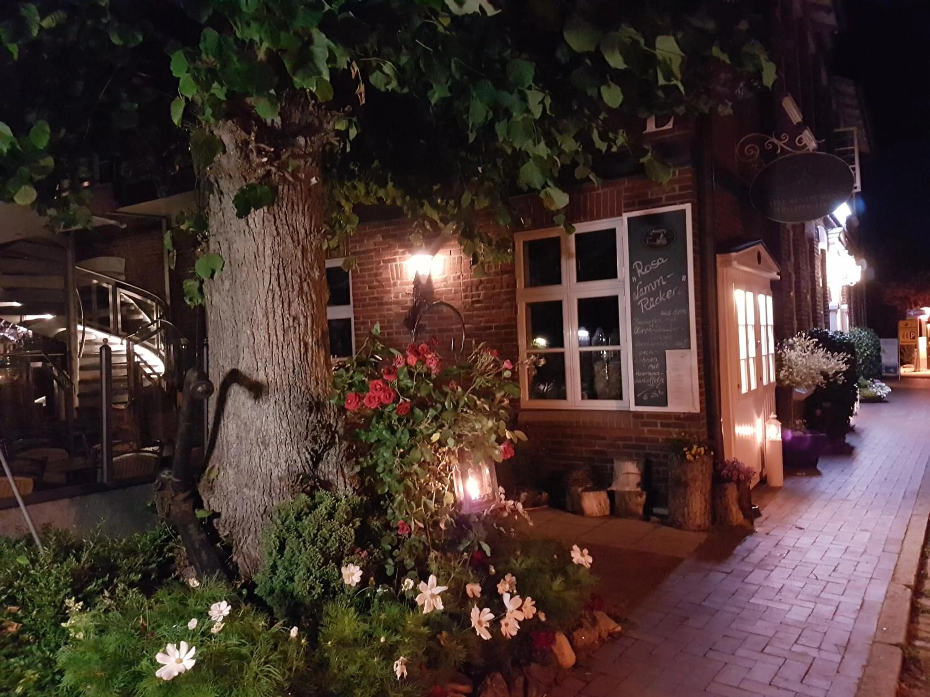 Facade/entrance in Hotel Restaurant Friedrichs
