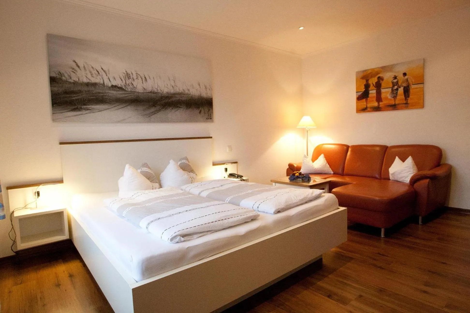 Photo of the whole room, Bed in Hotel Restaurant Friedrichs