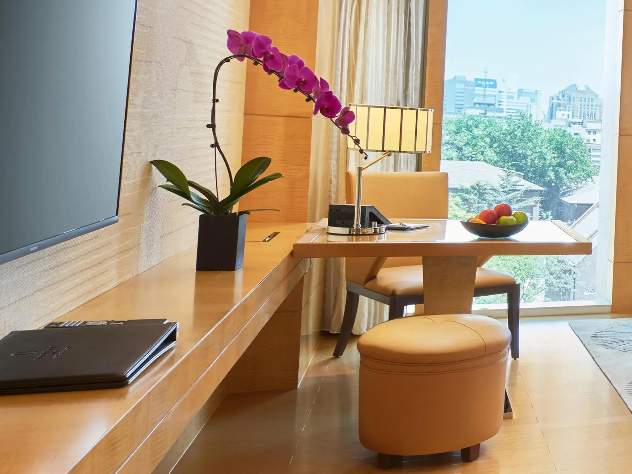 Deluxe King Room in Pan Pacific Beijing Deluxe King Room in Pan Pacific Beijing