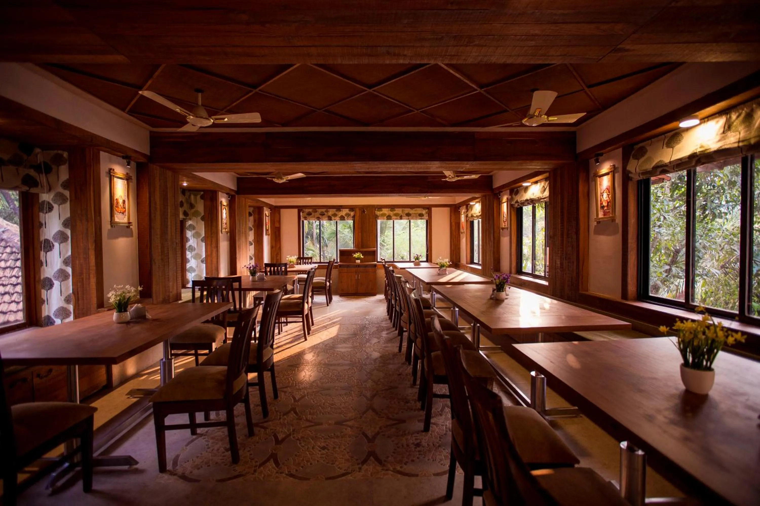 Restaurant/places to eat in Kaular Atithis Grand Kokan Resort