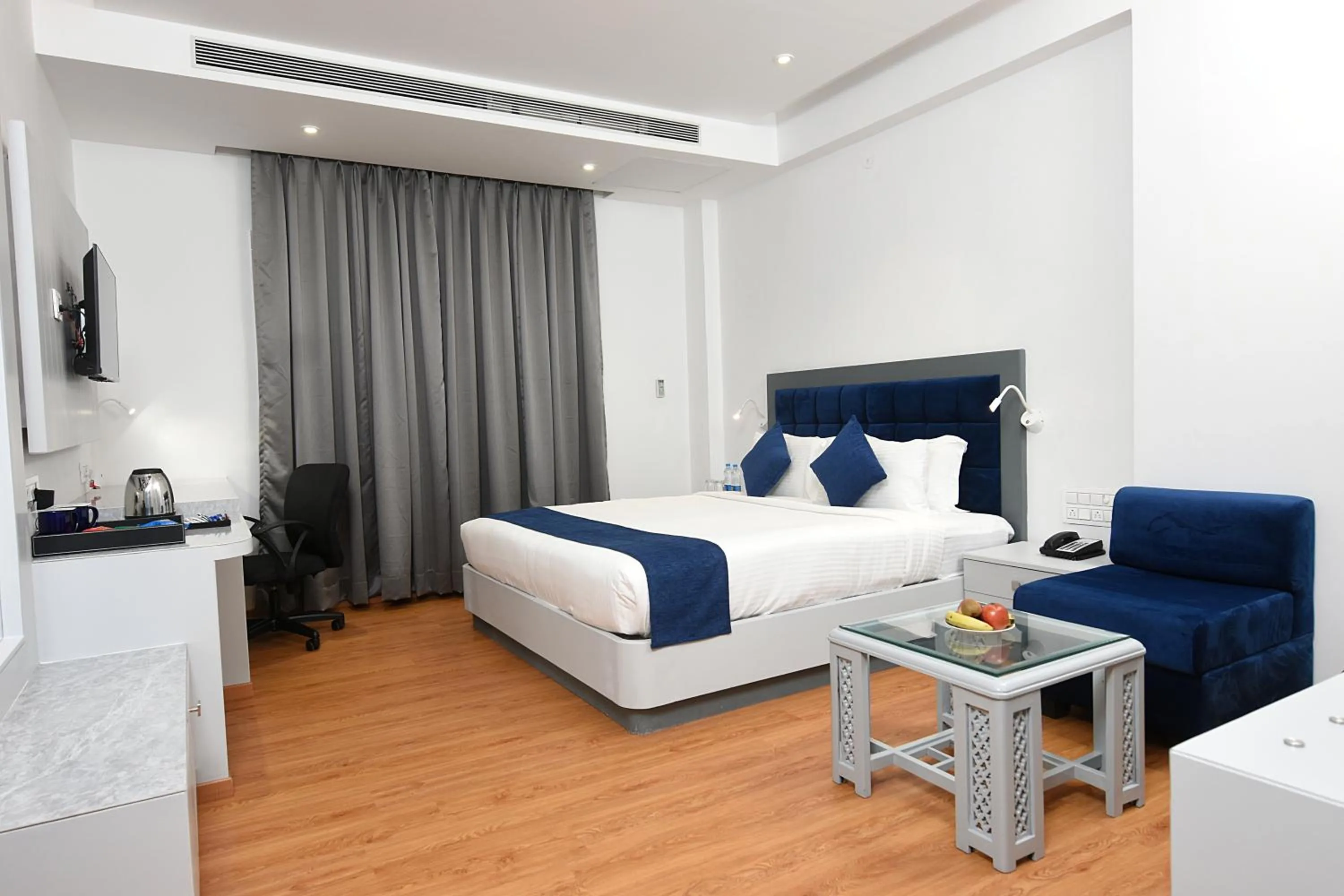 Bed in Kyriad Hotel Pimpri