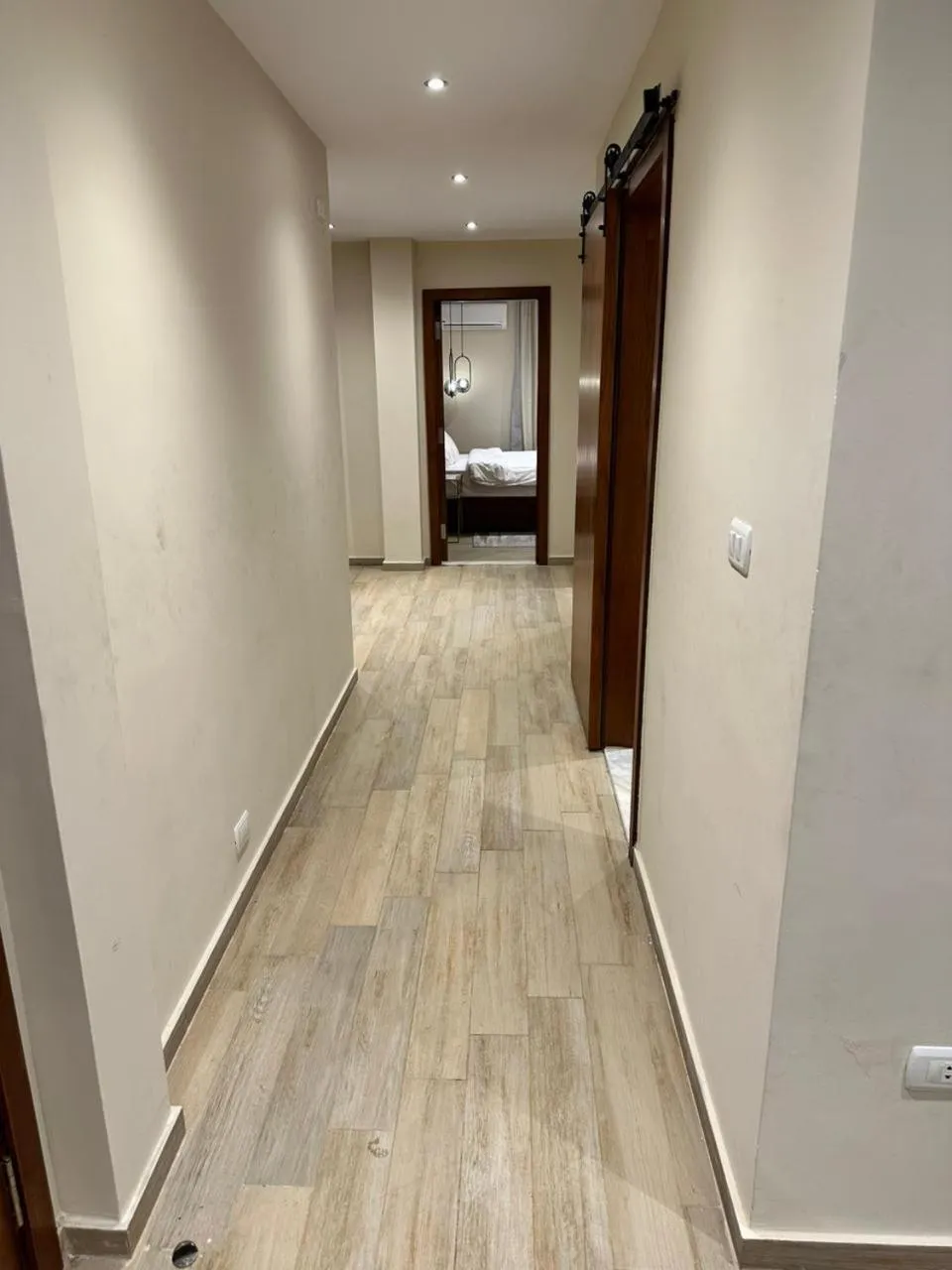 Photo of the whole room, Bed in Nakhil Inn Residence