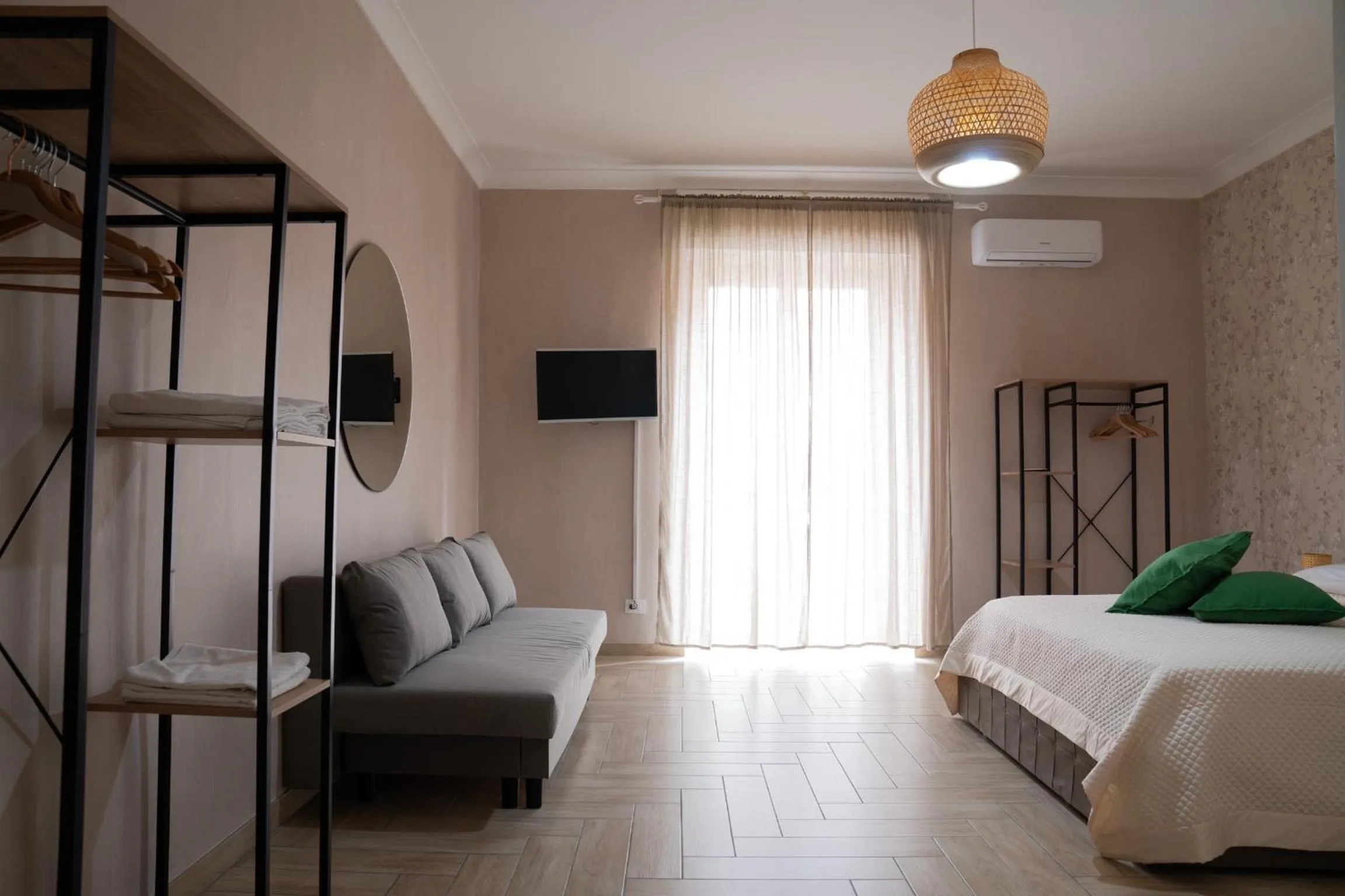 TV and multimedia, Bed in B&B Caracciolo 109