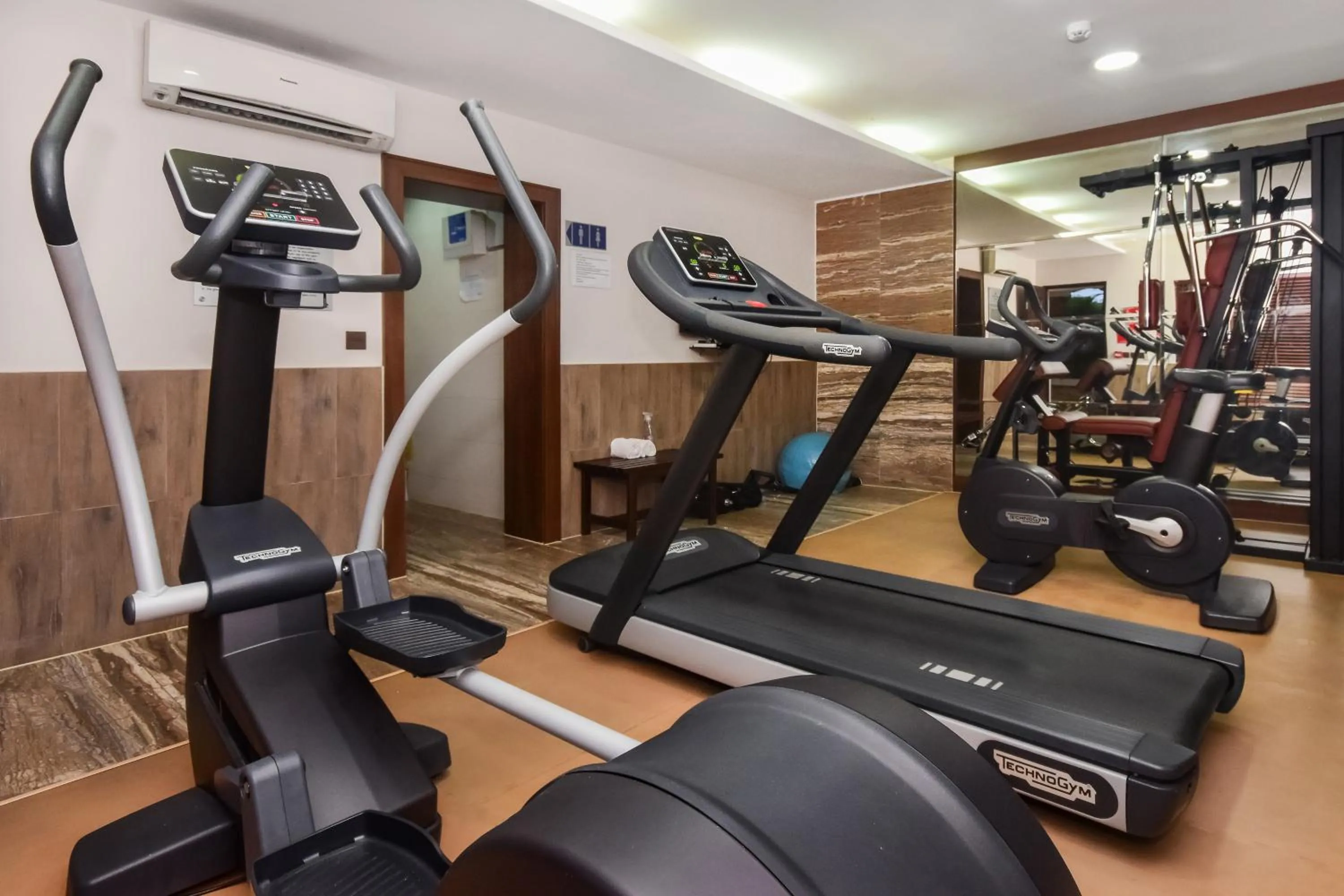 Fitness centre/facilities in BON Hotel Abuja