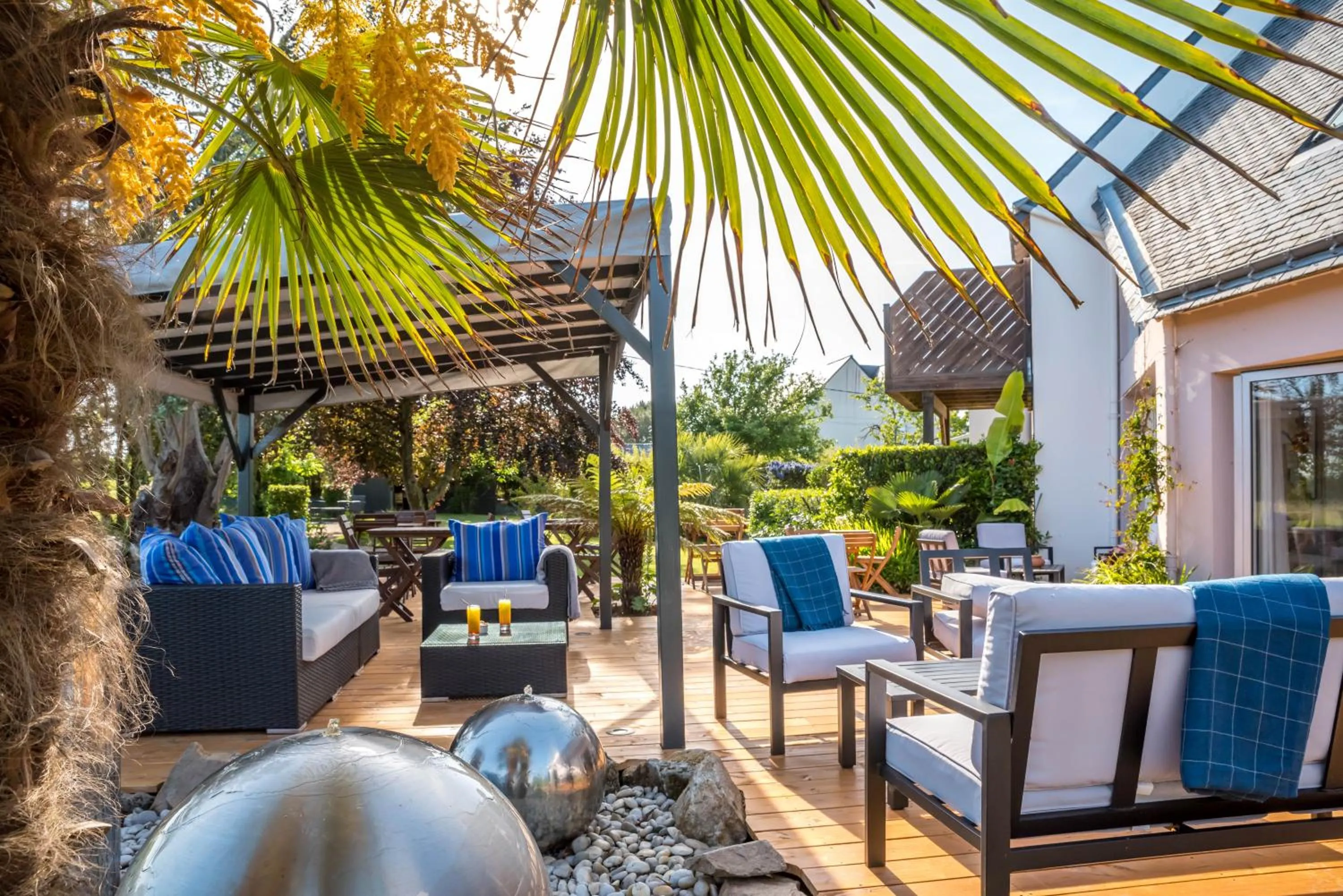 Patio in Carnac Lodge Hotel & Spa