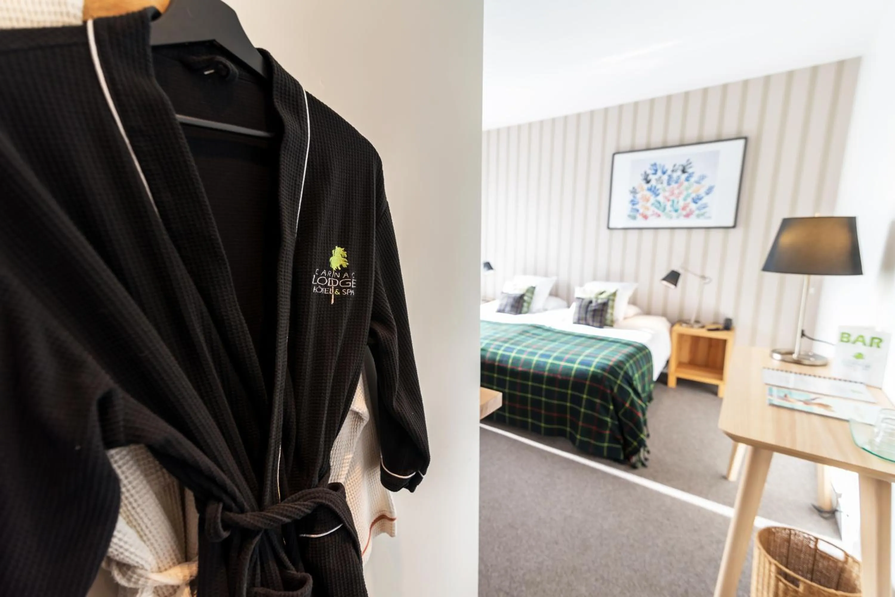 Photo of the whole room, Bed in Carnac Lodge Hotel & Spa