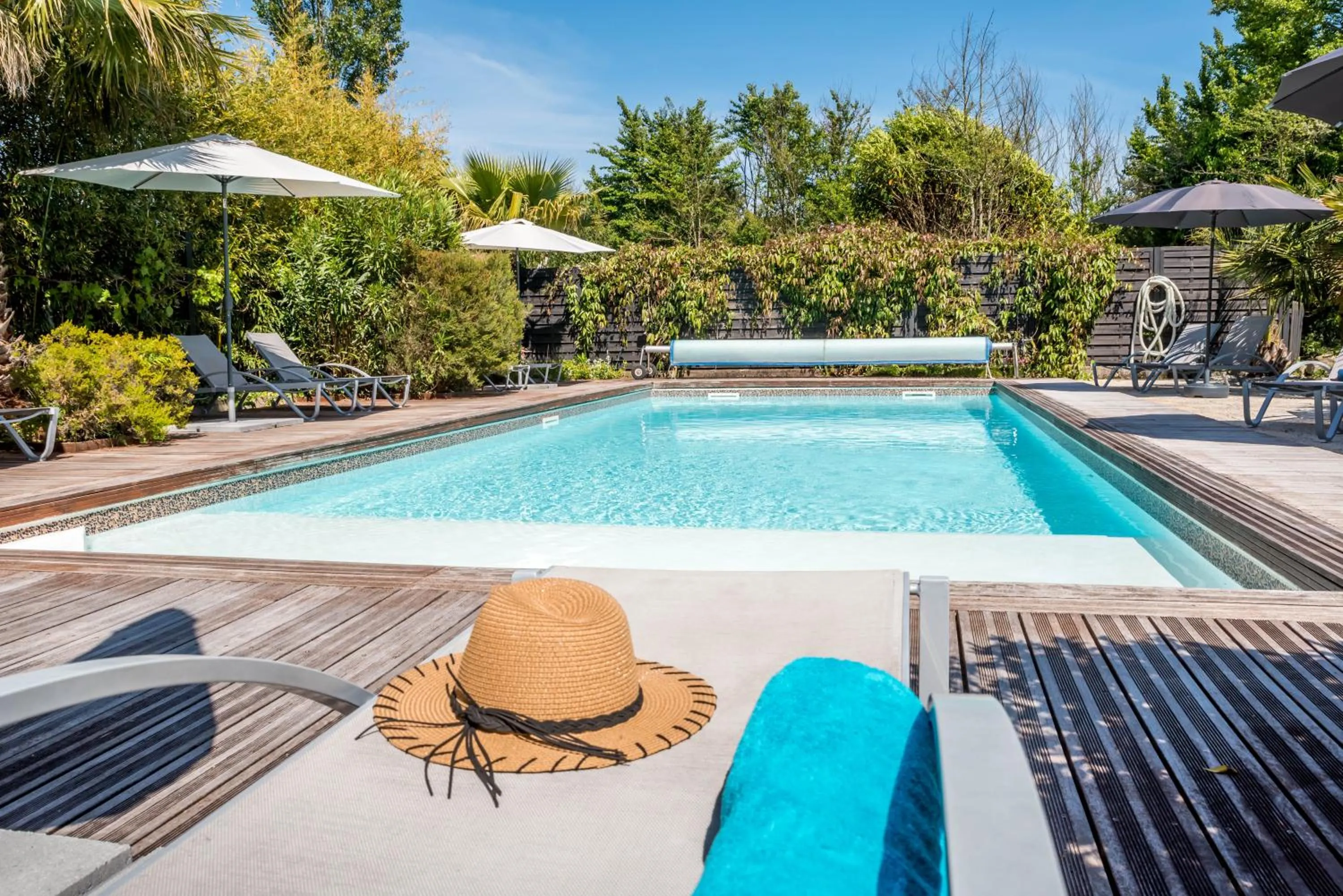 Swimming pool in Carnac Lodge Hotel & Spa