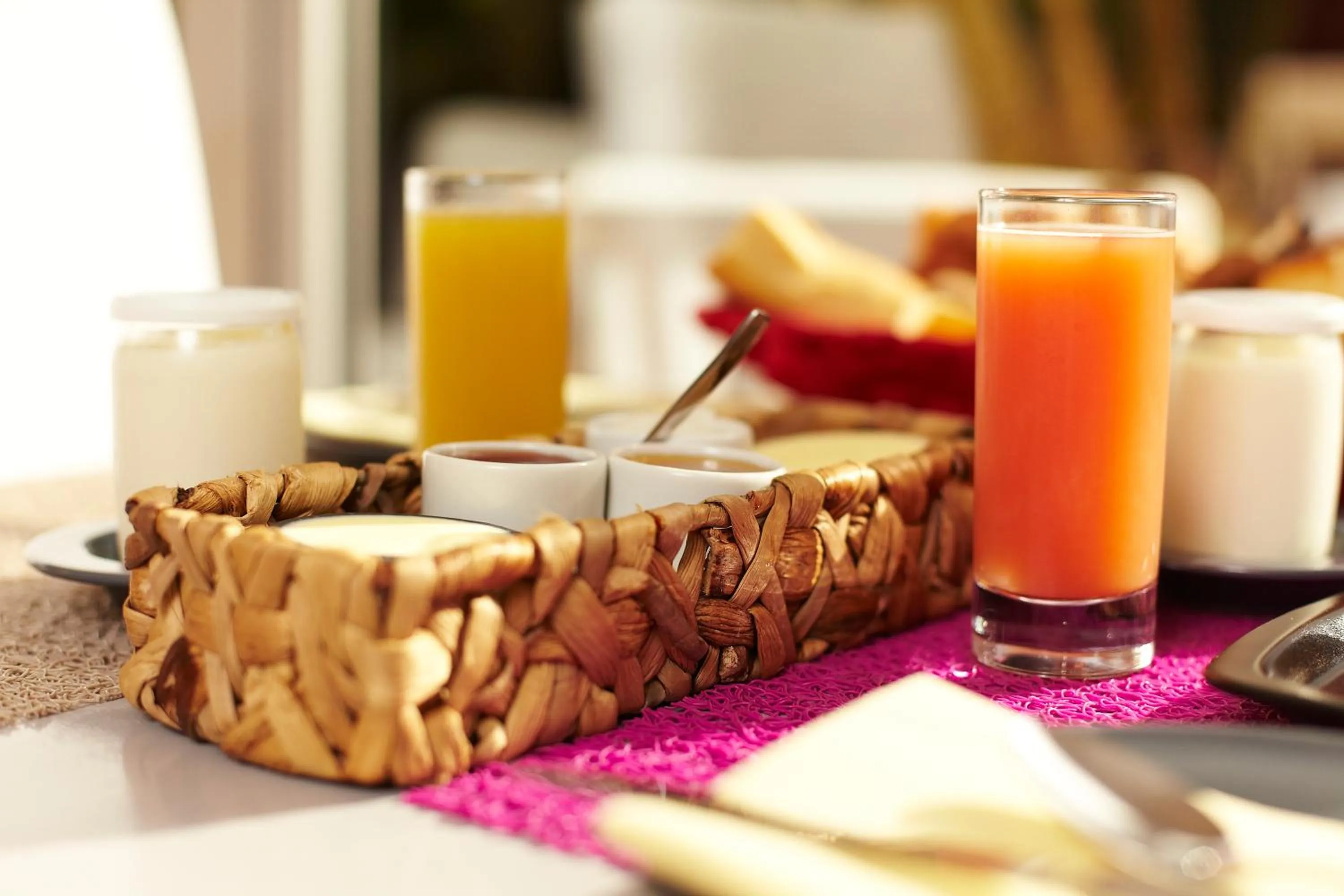 Food and drinks in Carnac Lodge Hotel & Spa