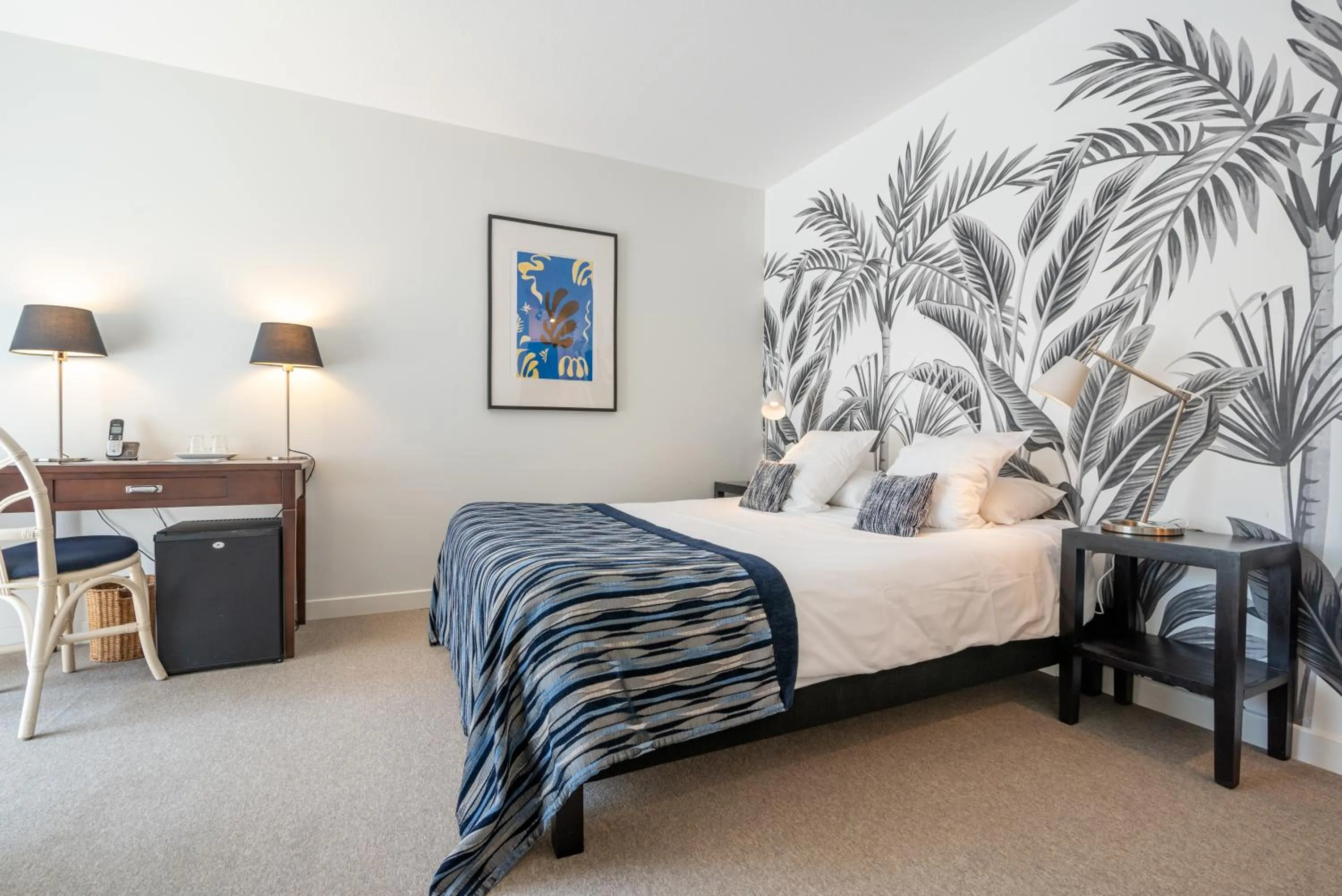 Bed in Carnac Lodge Hotel & Spa