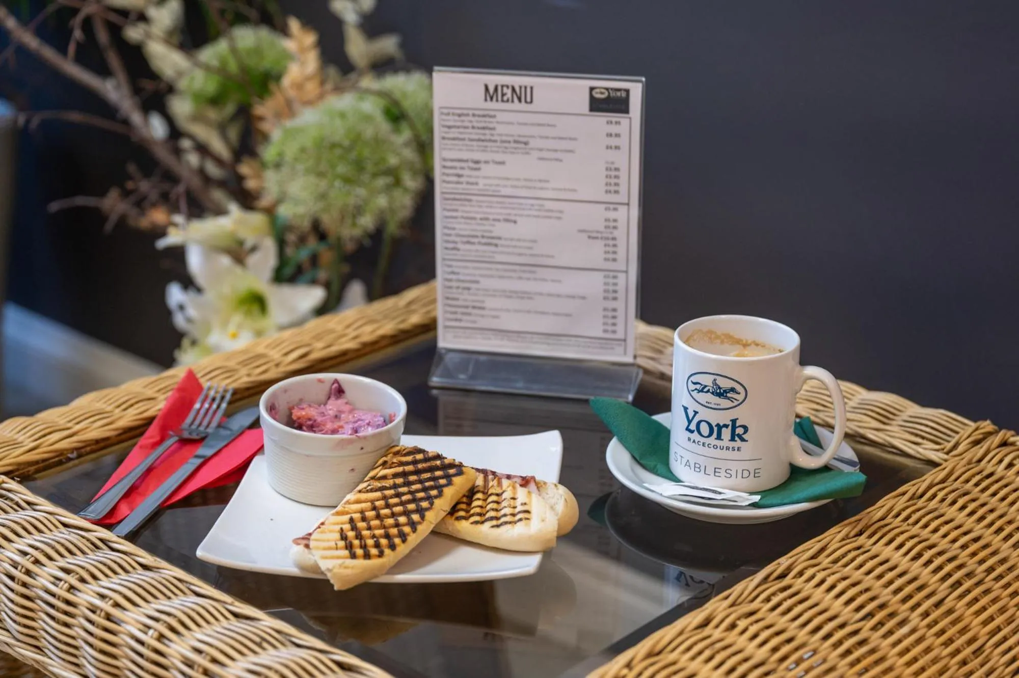 Restaurant/places to eat in Stableside Hostel at York Racecourse