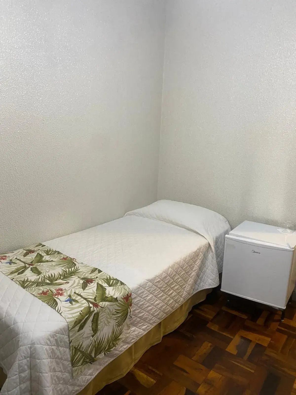 Standard Single Room - single occupancy in Hotel Pax Standard Single Room - single occupancy in Hotel Pax