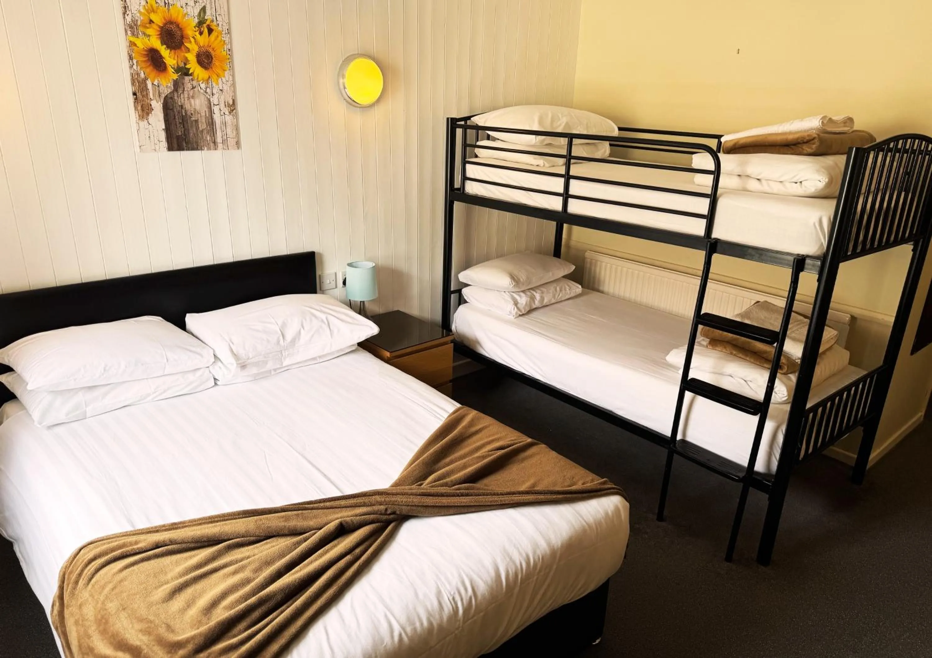 Bedroom, Bed in The Oakland Hotel