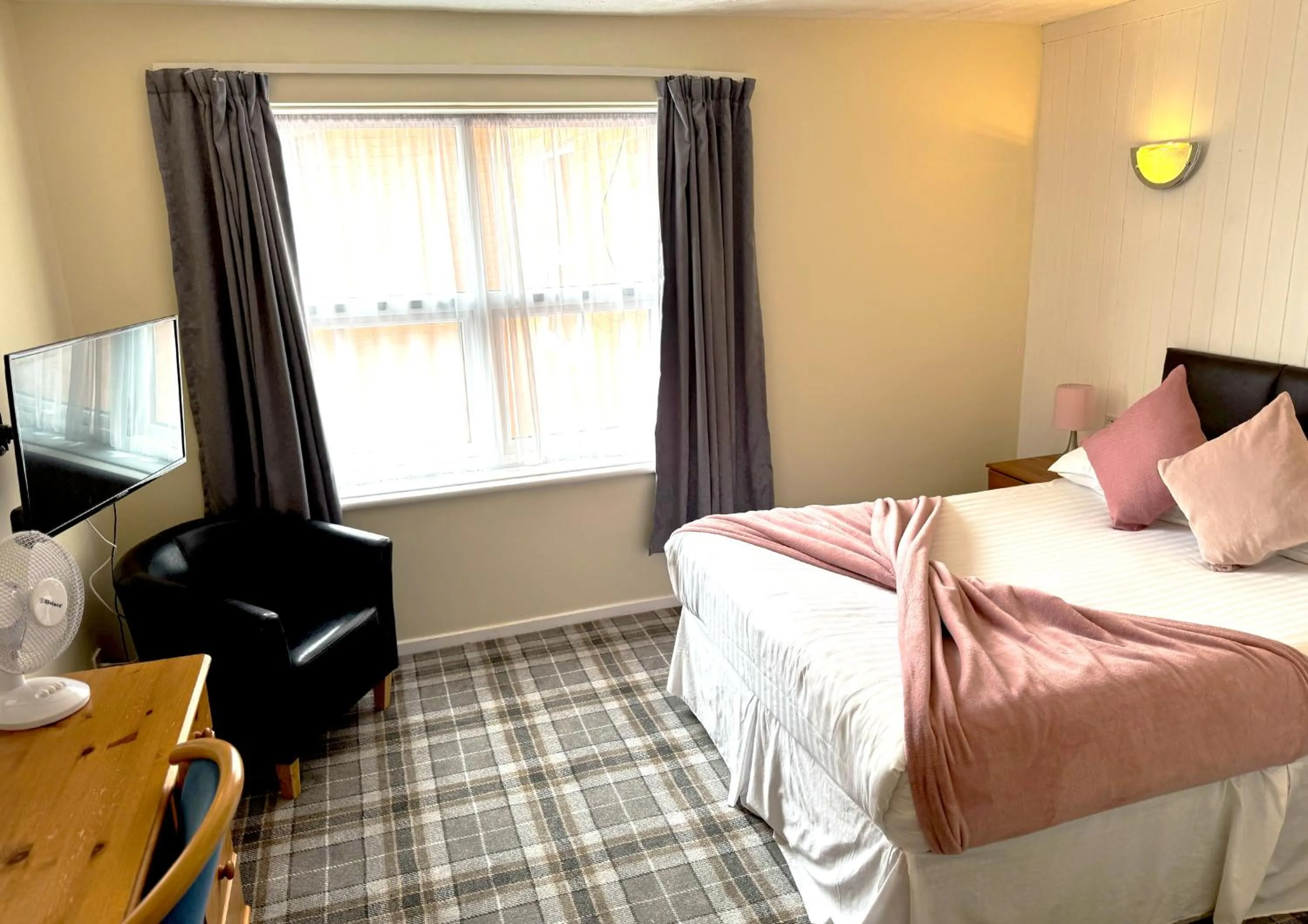 Bedroom, Bed in The Oakland Hotel