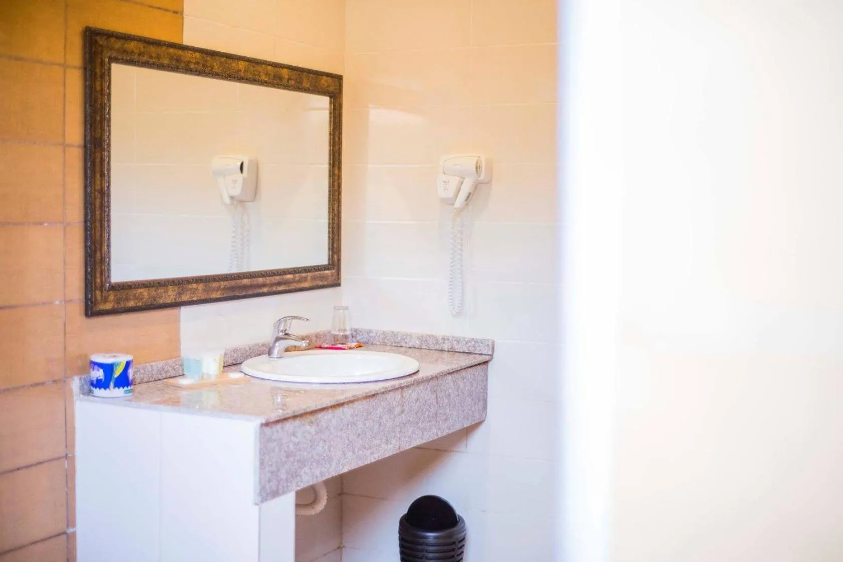 Bathroom in VRclub Paje Palms Beach Resort