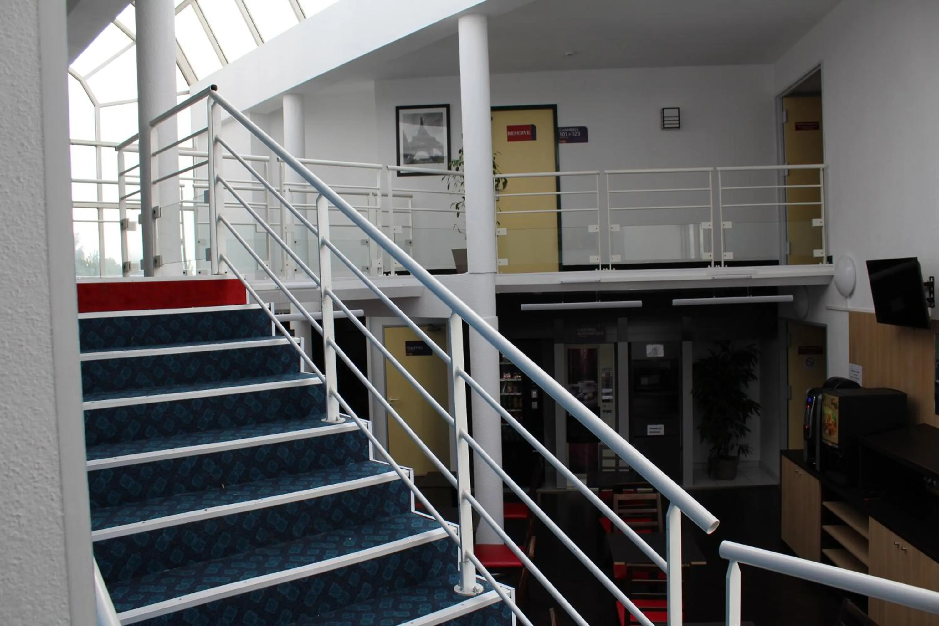 Initial by Balladins Béthune