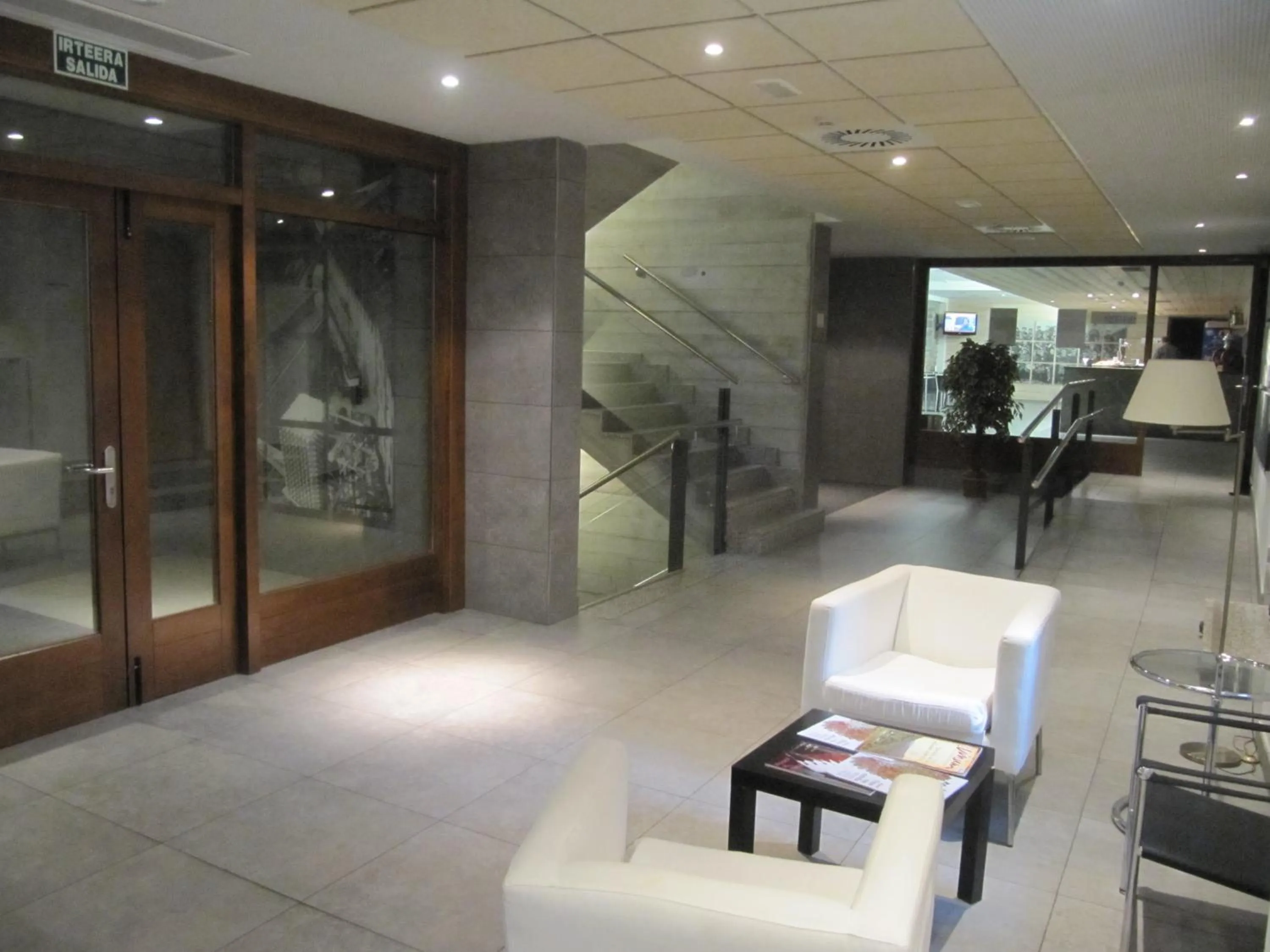 Lobby or reception in Iraipe Santuario de Arantzazu Hotel