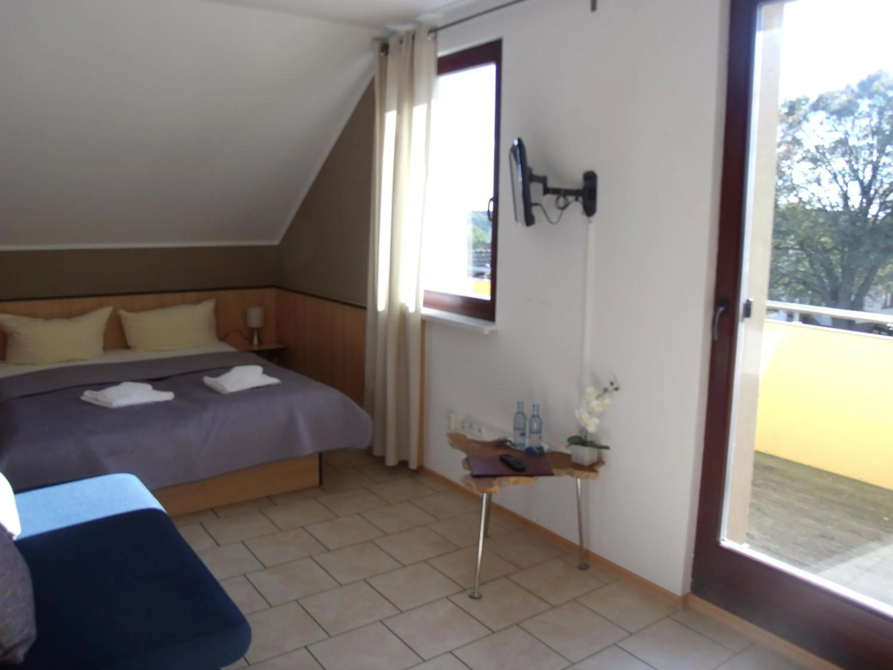 Bed in Hotel Bergmühle