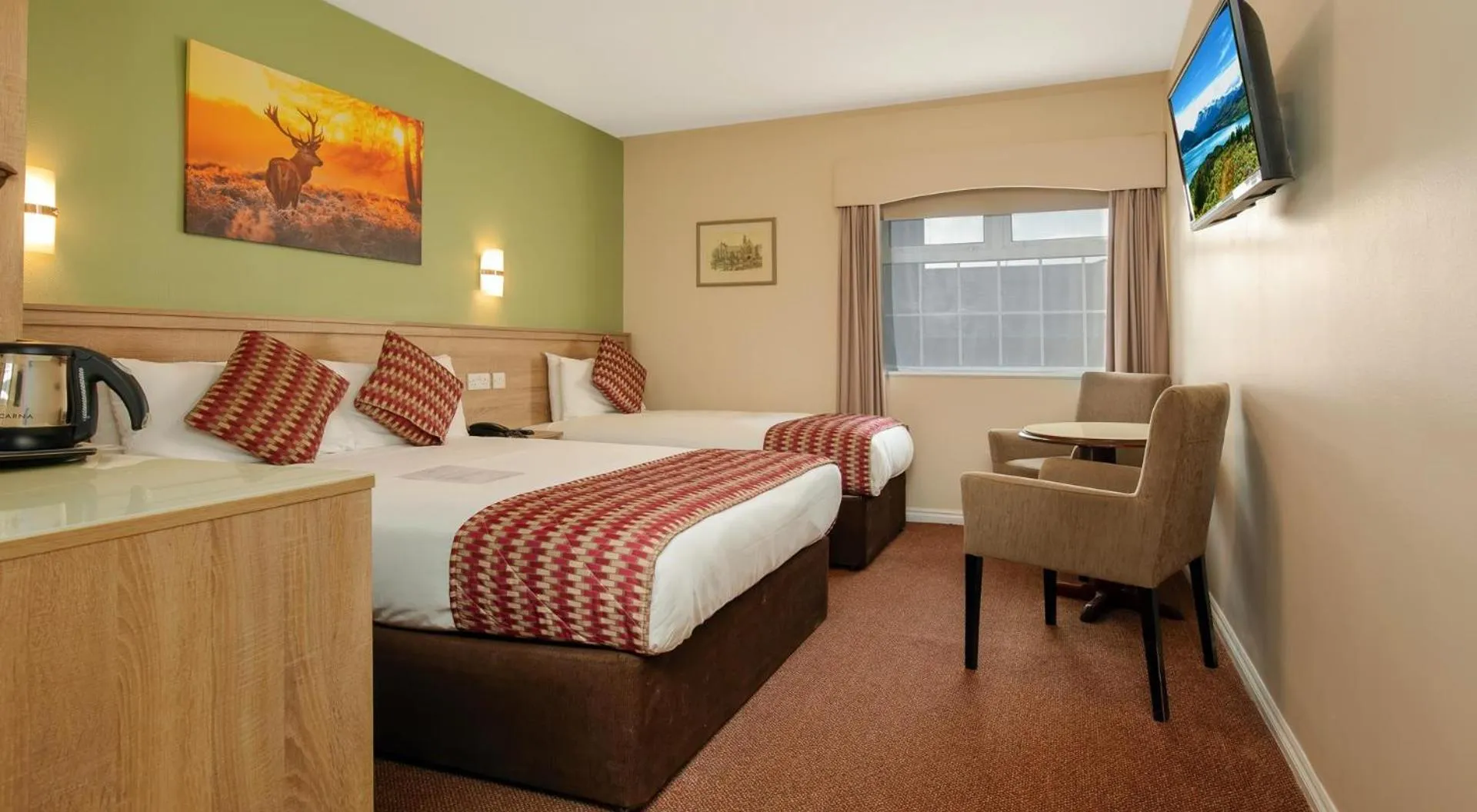 Bedroom, Bed in Eviston House Hotel