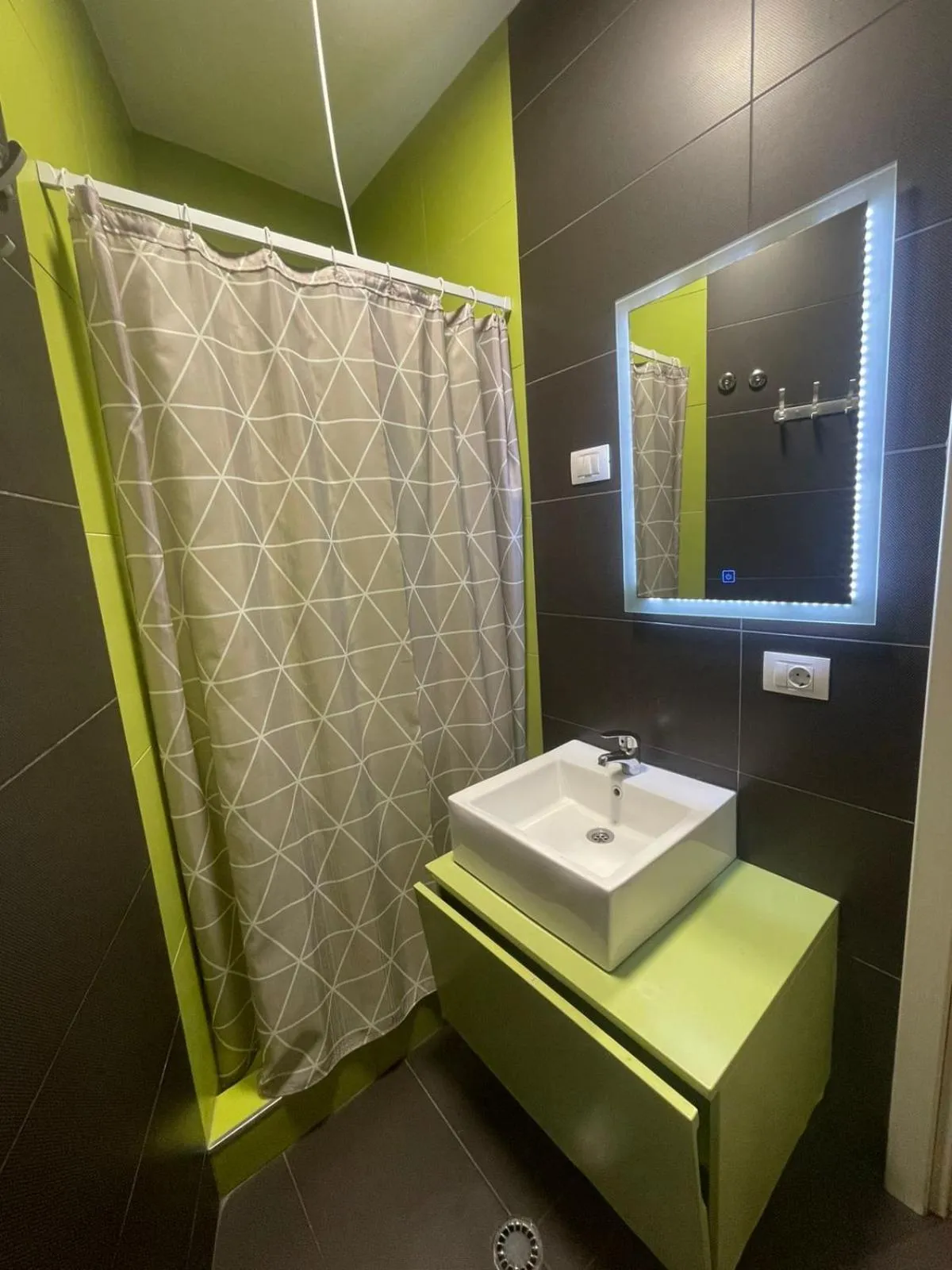 Shower in Arc Hotel Tirana