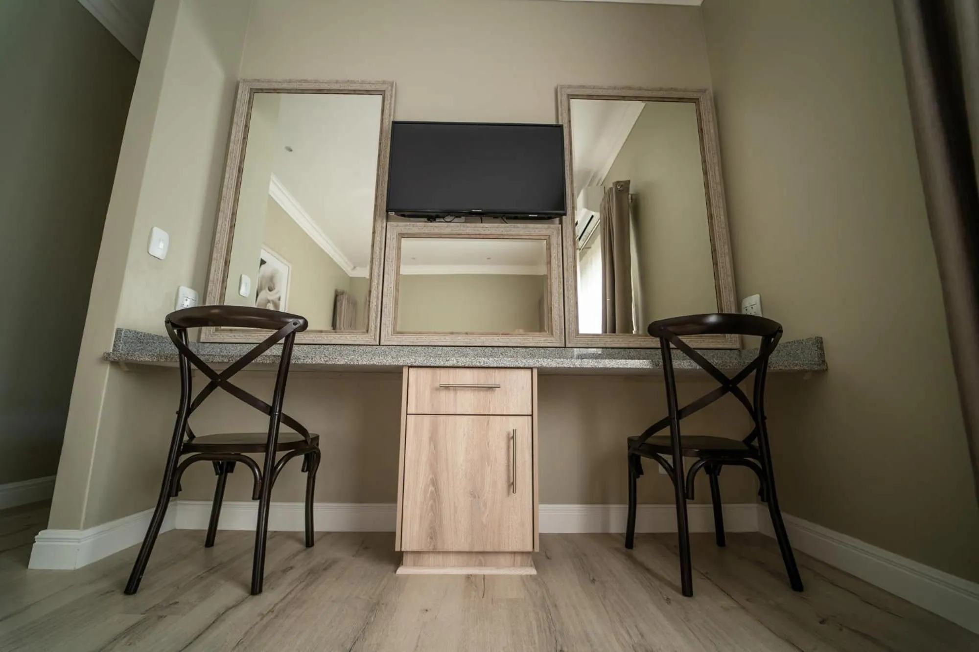 TV and multimedia in AnnVilla Guesthouse