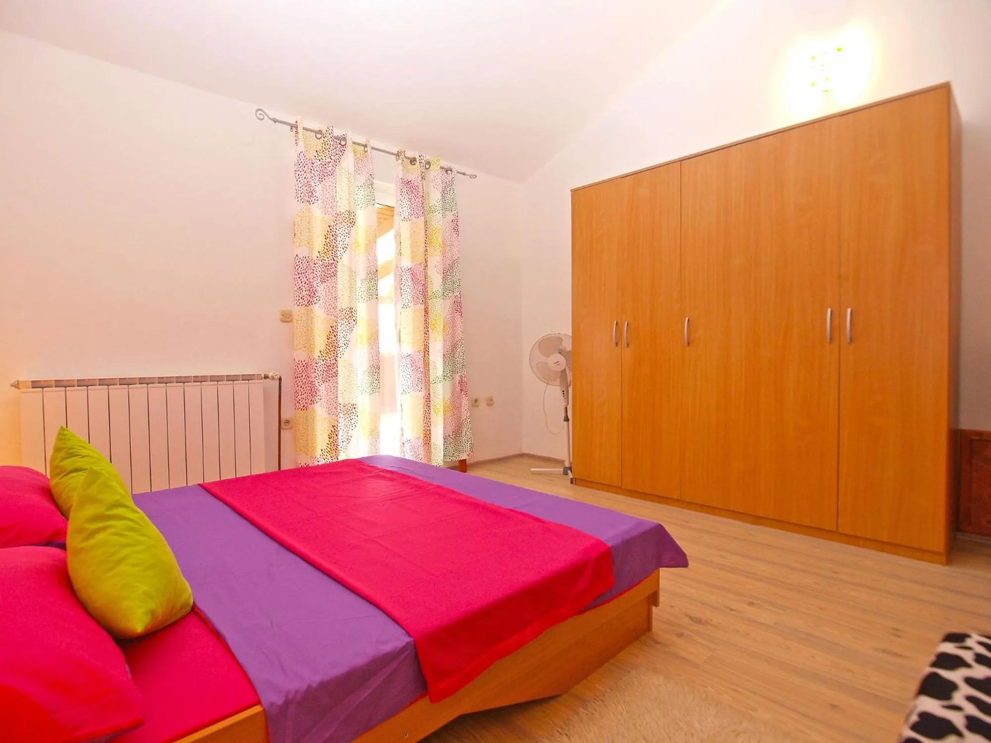 Bed in Apartments Anto 1296