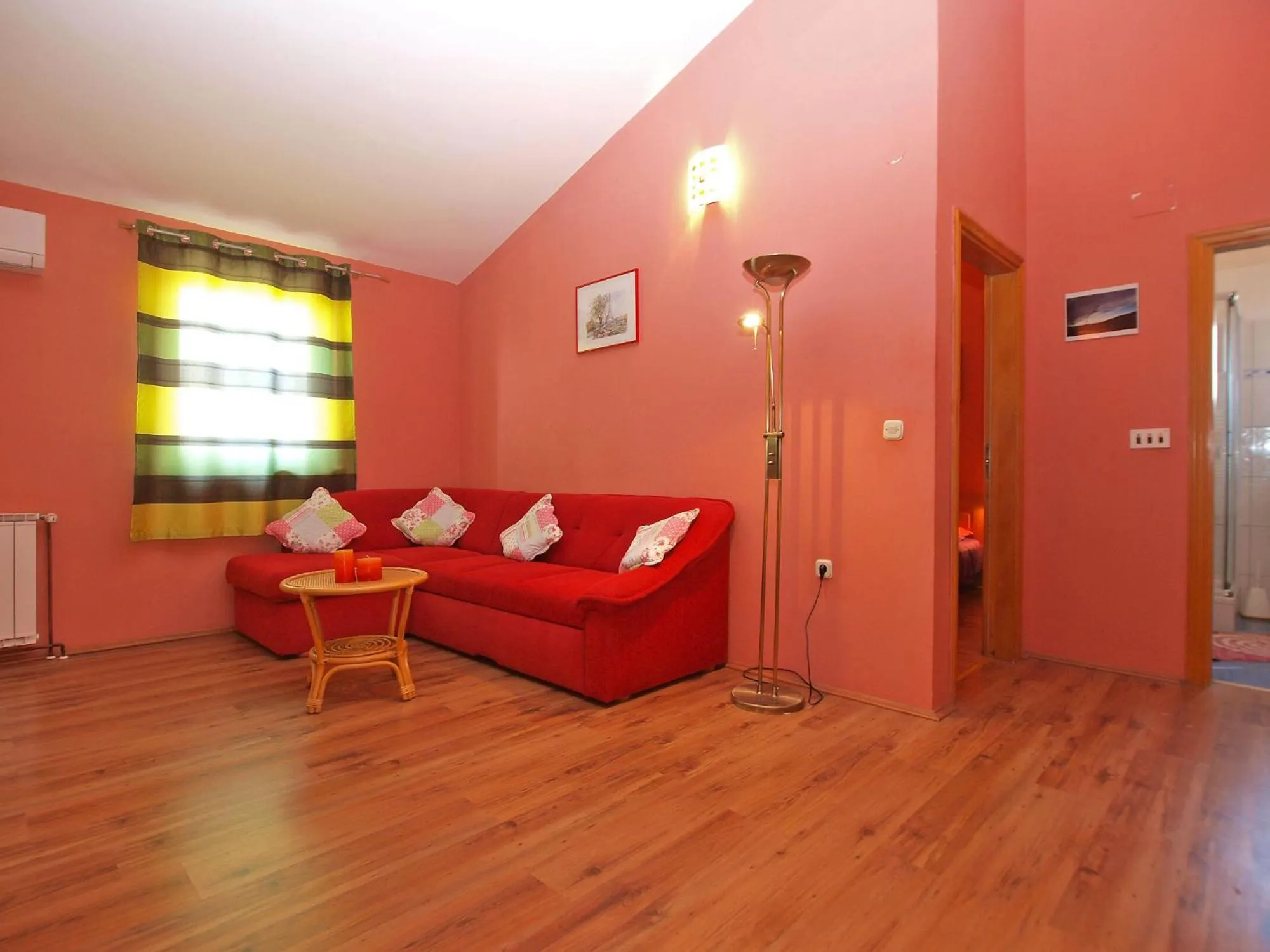 Apartments Anto 1296