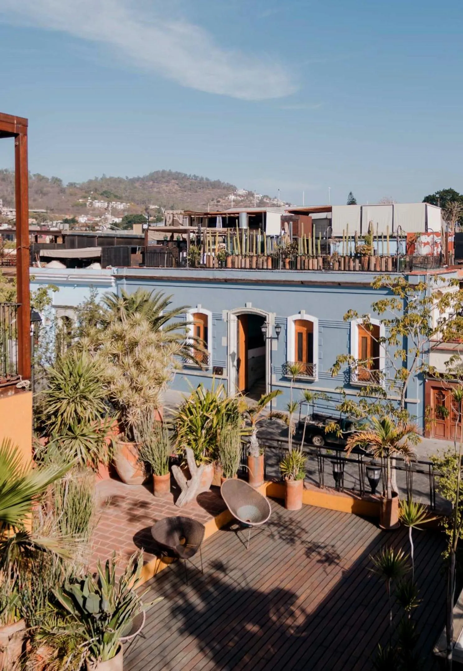 Property building in Hotel Los Amantes