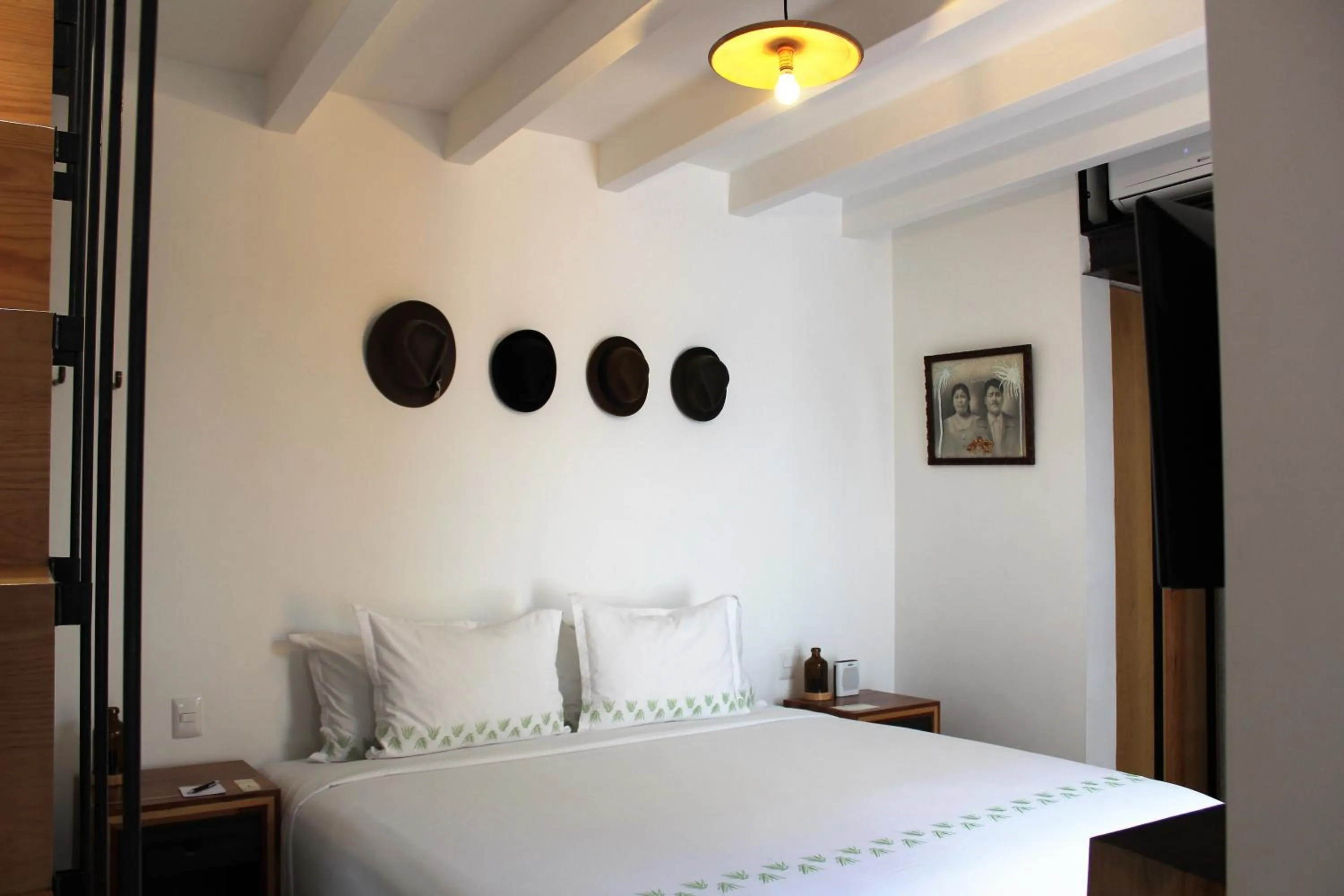 Decorative detail, Bed in Hotel Los Amantes