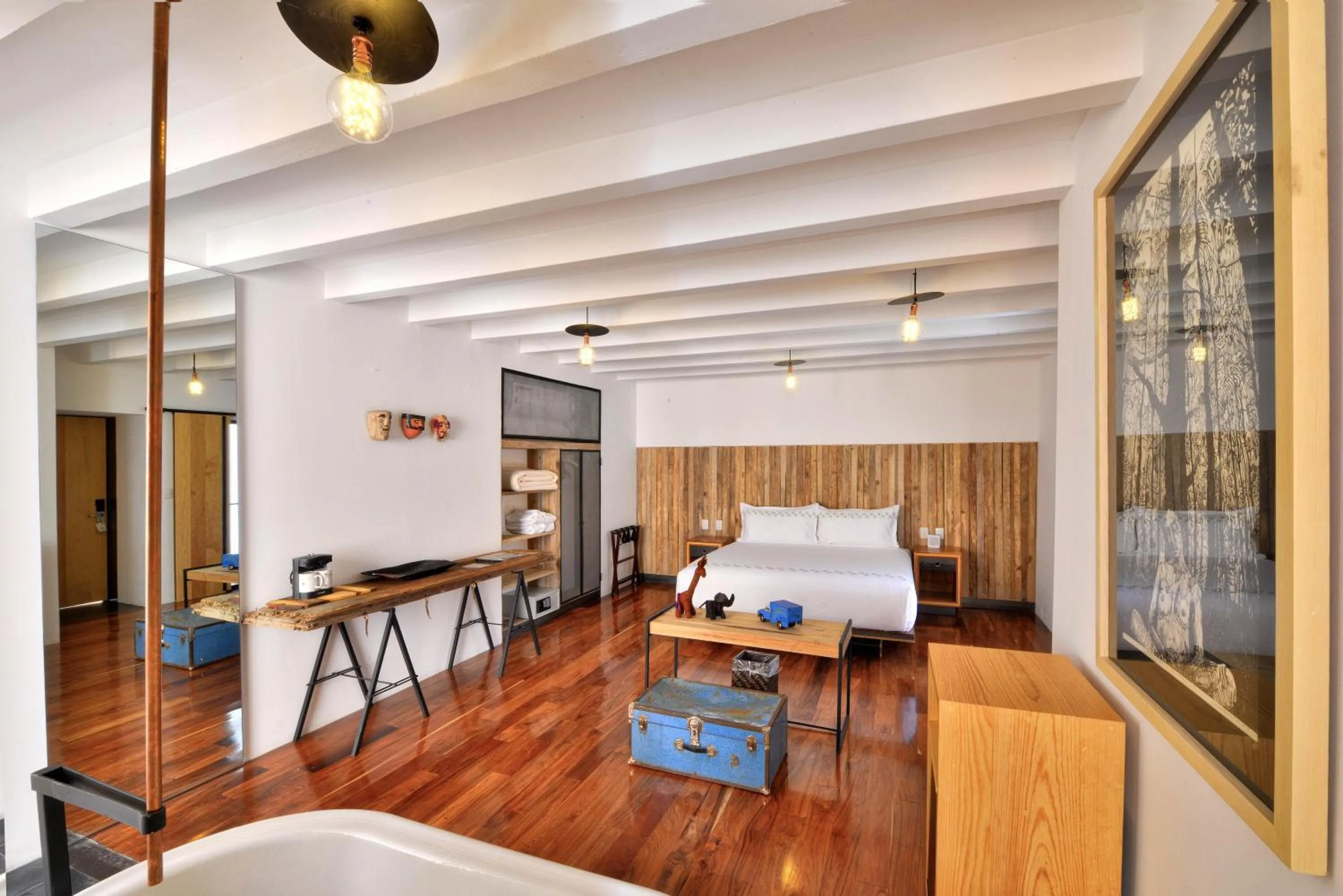 Decorative detail, Bed in Hotel Los Amantes