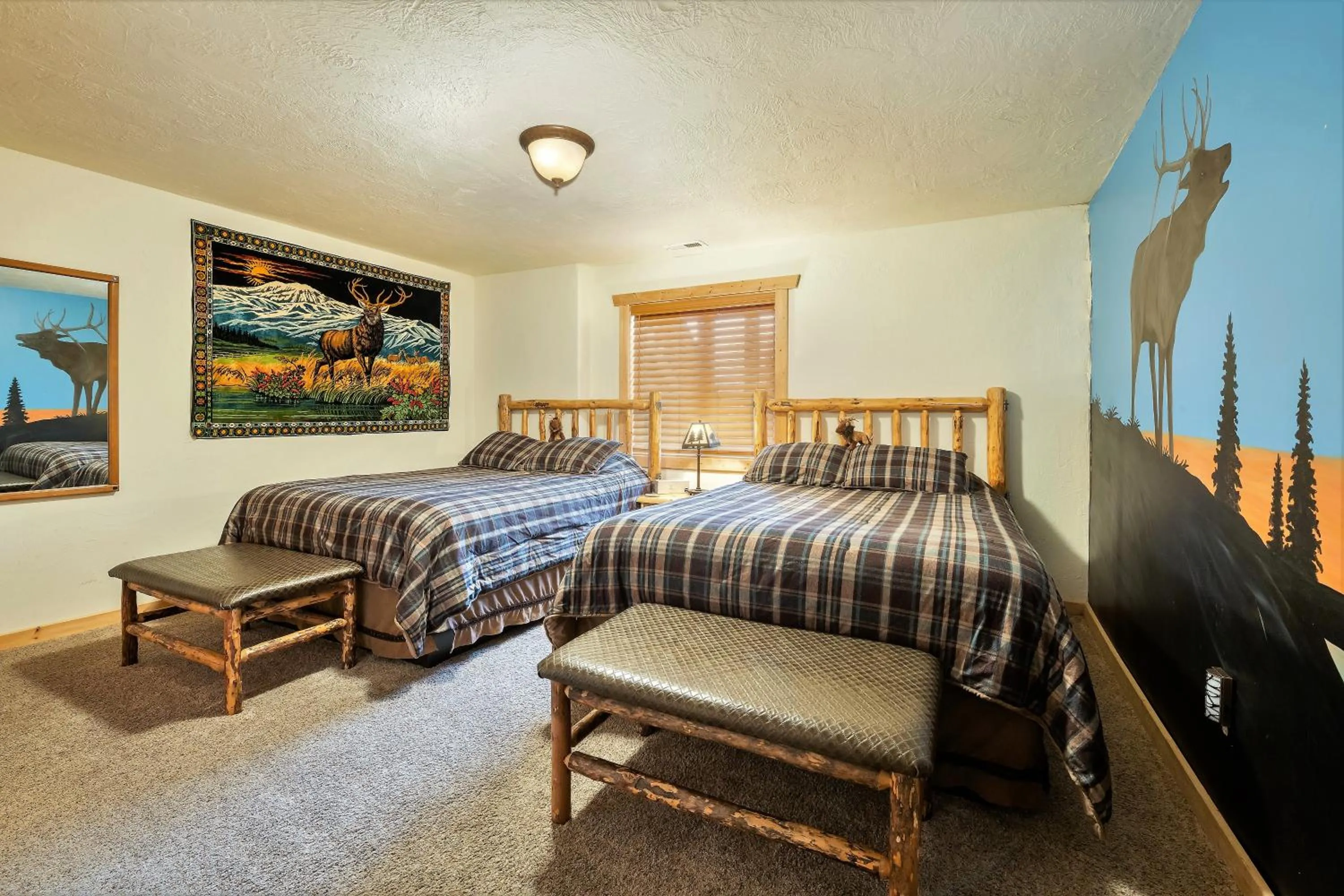 Bed in The Hideaway Lodge