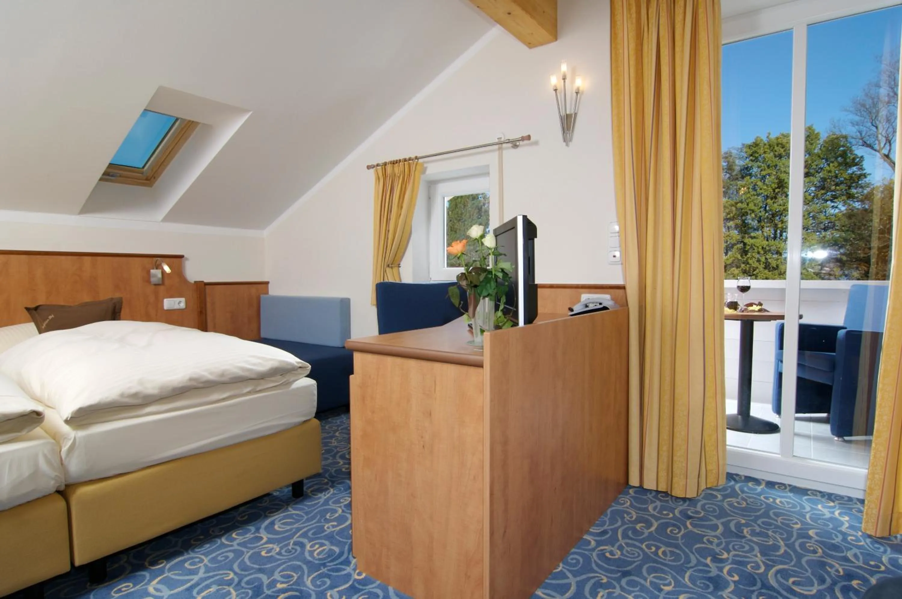 Summer, Bed in Hotel Gasthof Seefelder Hof