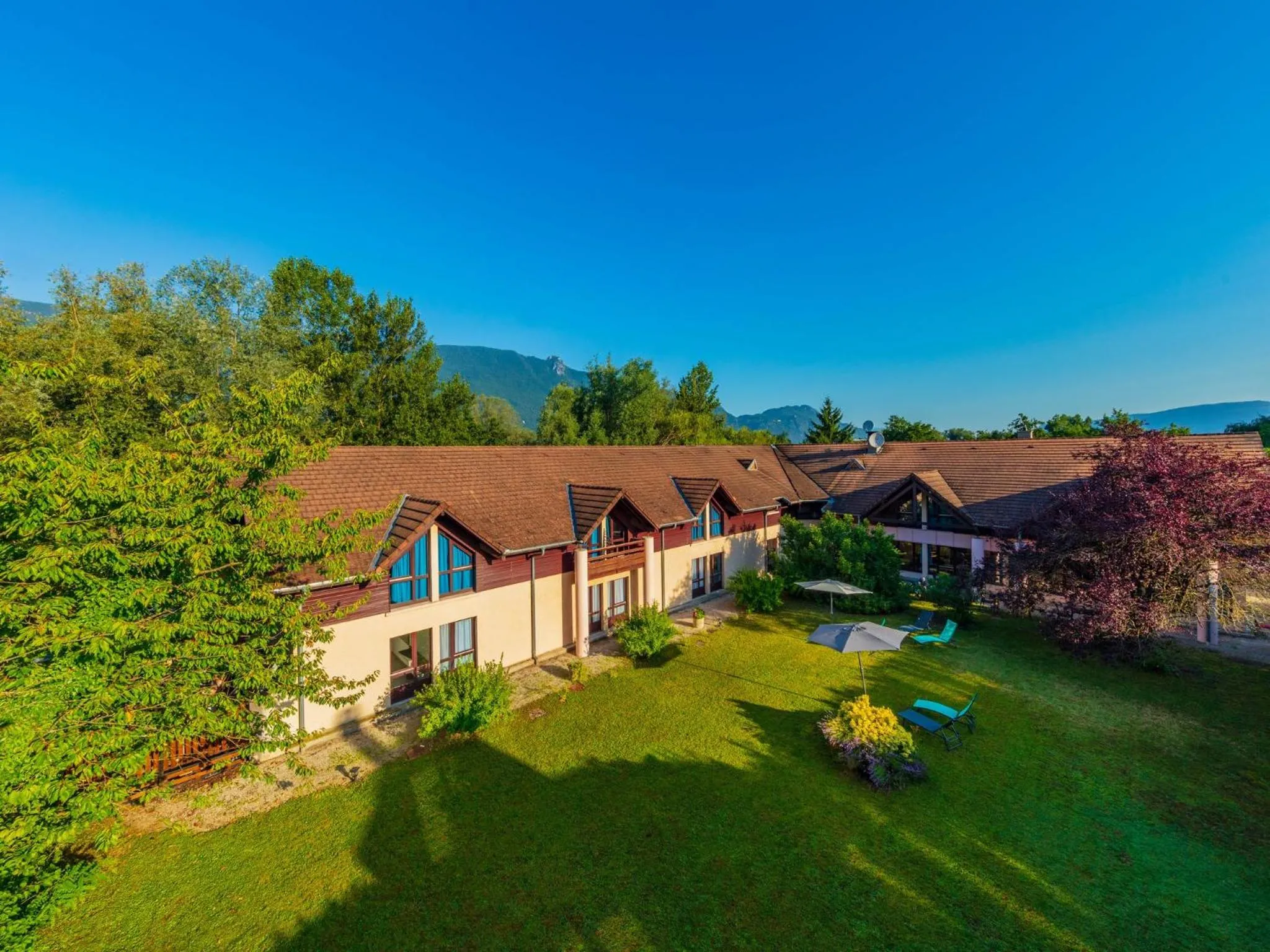 Garden in Noemys Viviers-du-lac