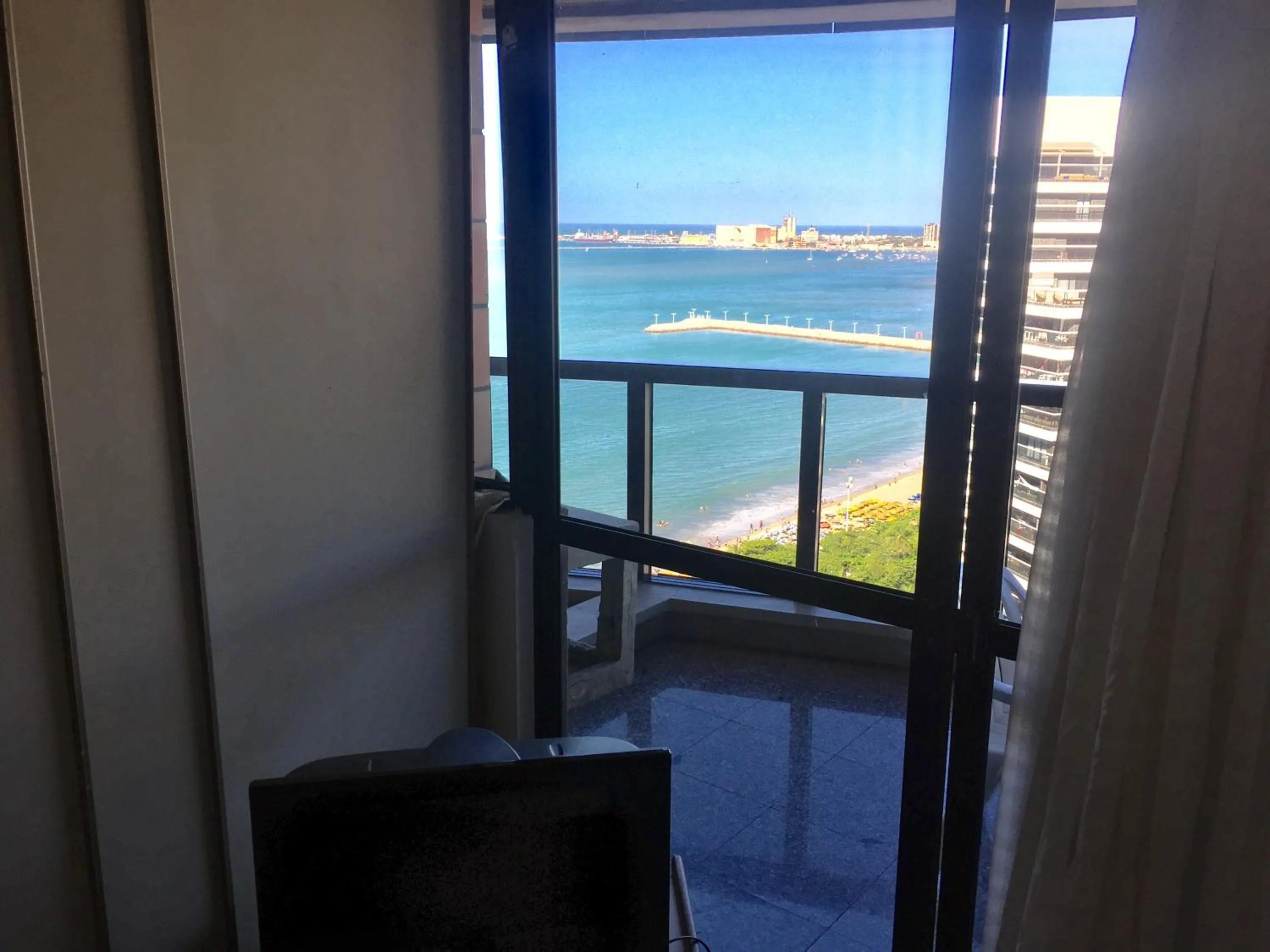 Living room in Atlântico Flat Residence