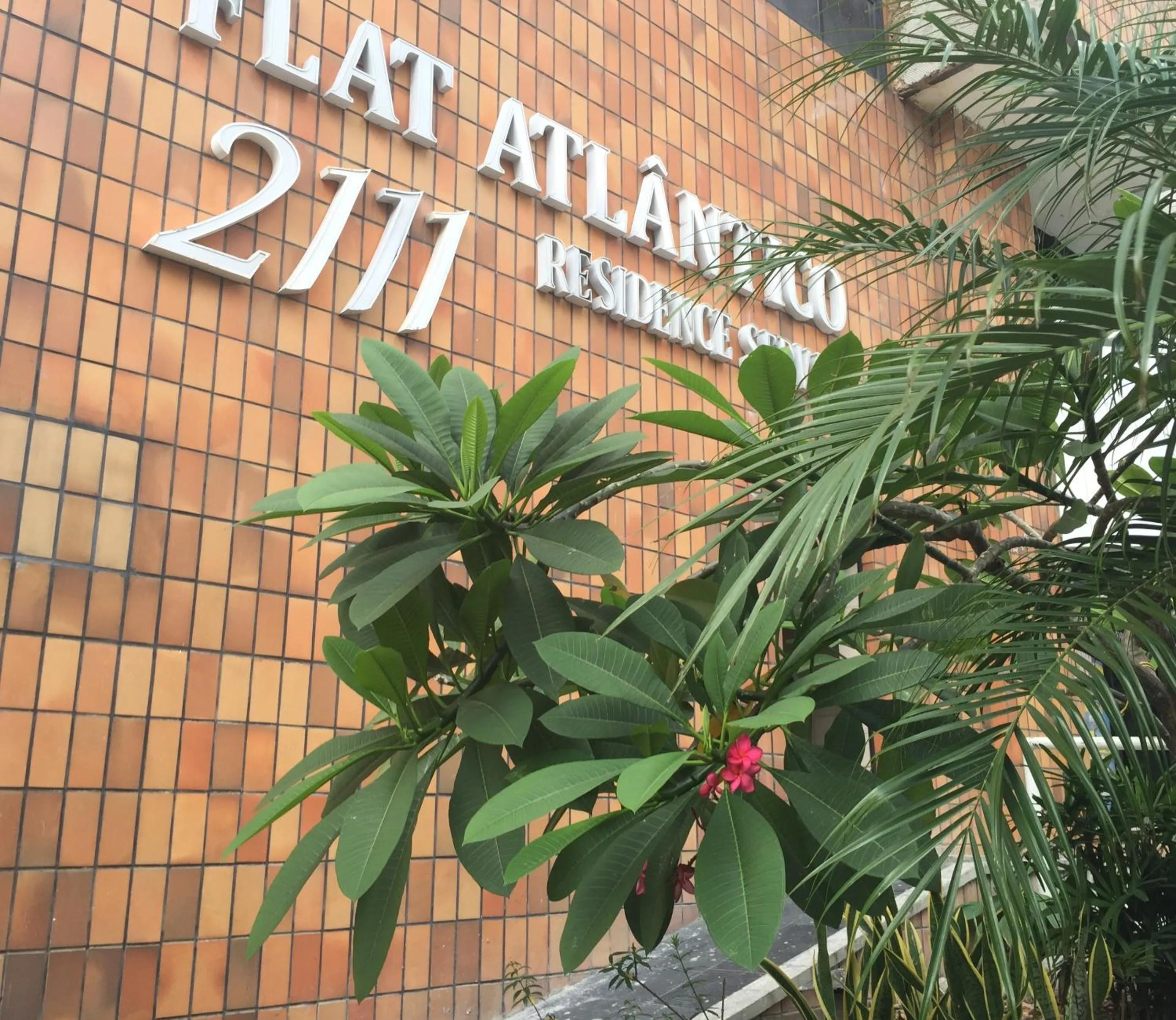 Facade/entrance in Atlântico Flat Residence