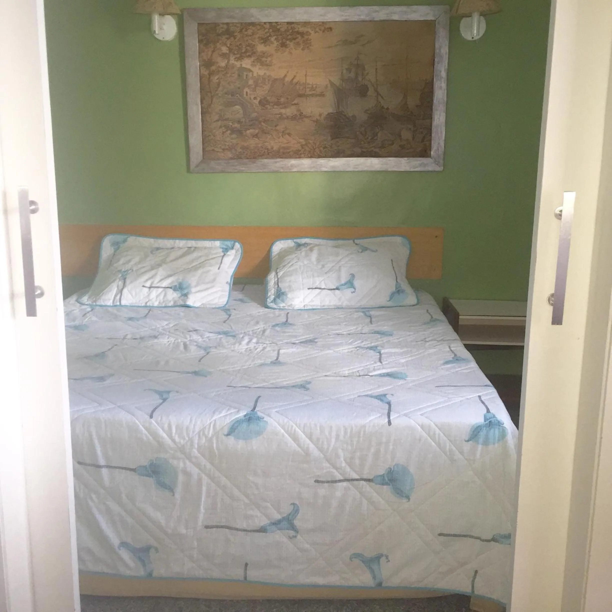 Bedroom, Bed in Atlântico Flat Residence