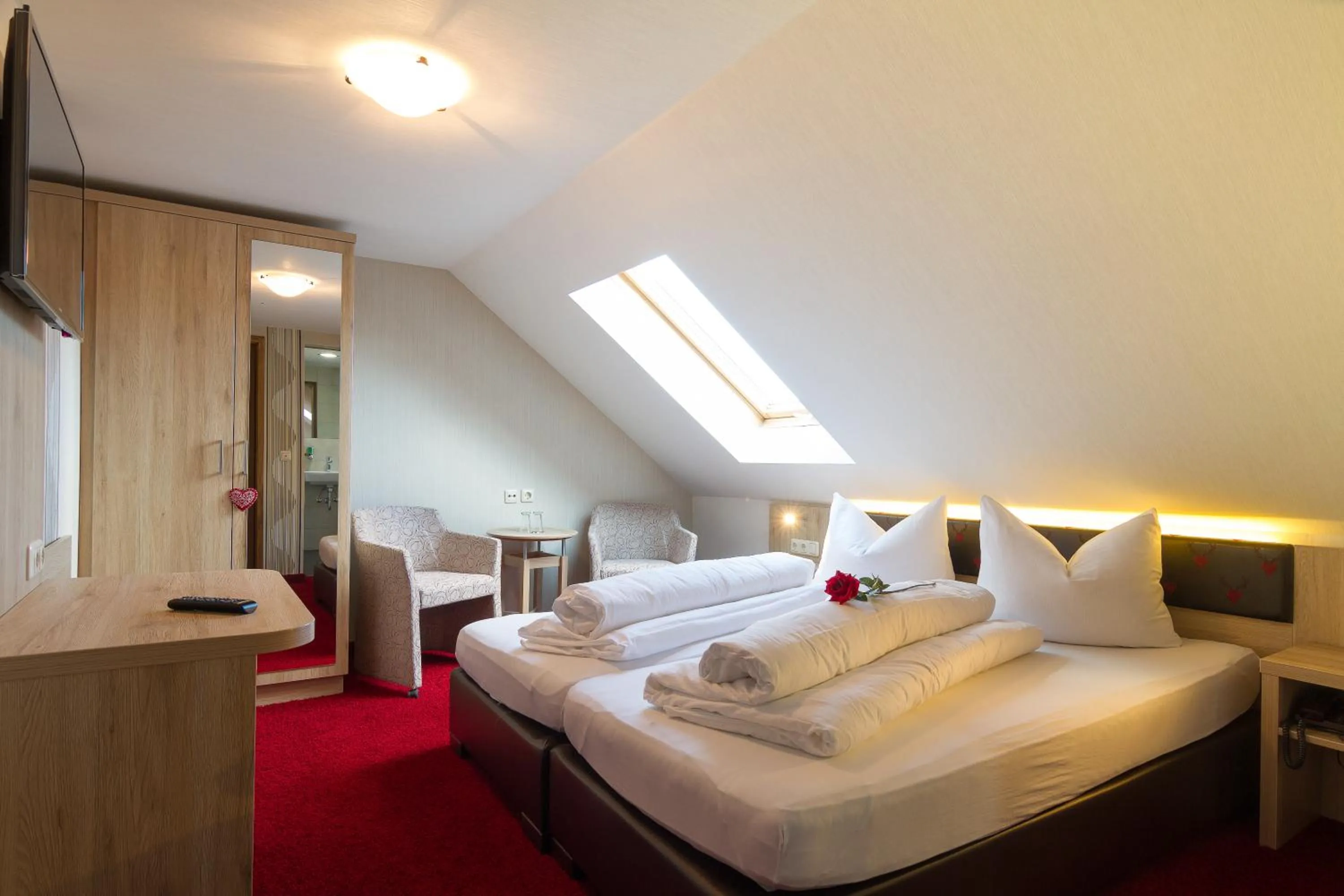 Bed in Landhotel Zur Grünen Kutte