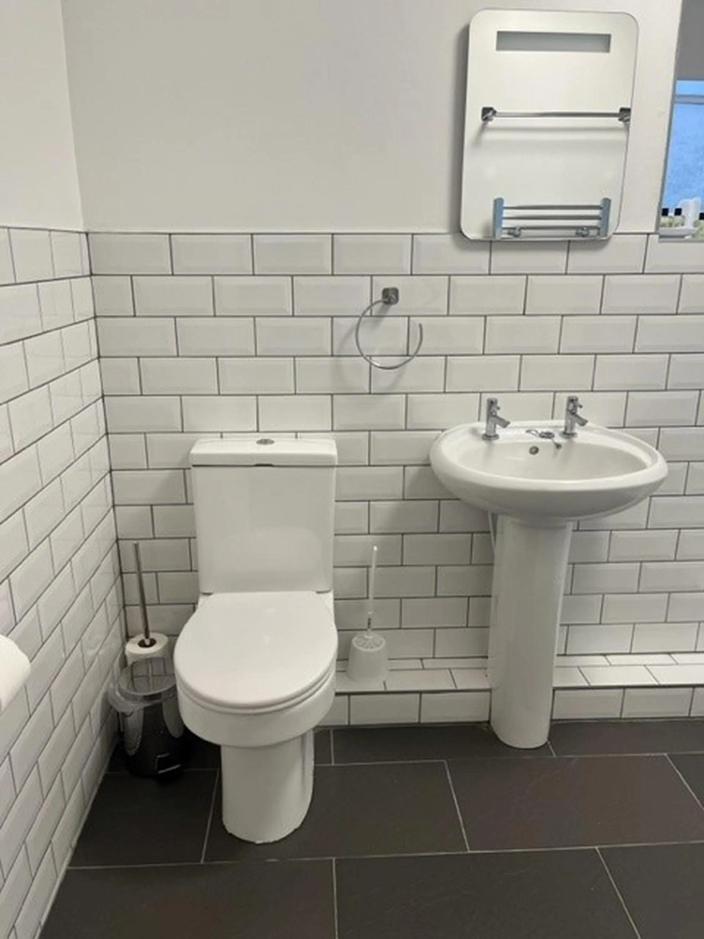 Bathroom in The Riverside House Hotel