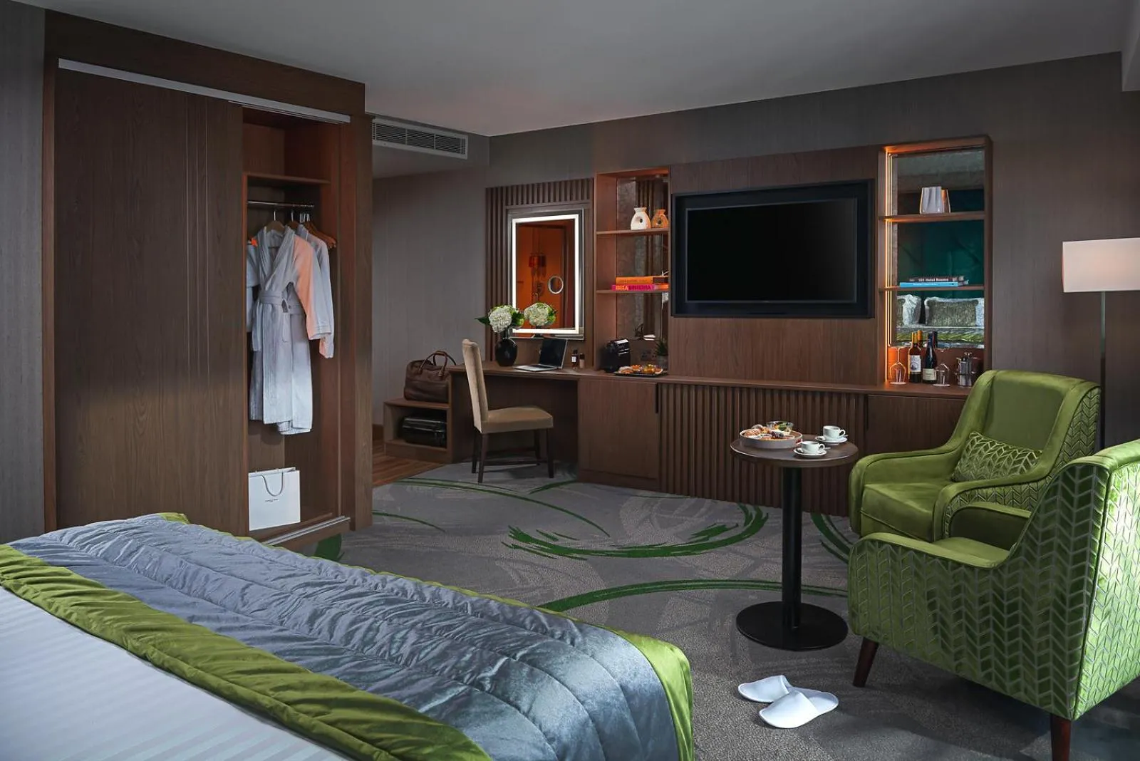 Bed in Carlton Hotel Dublin Airport