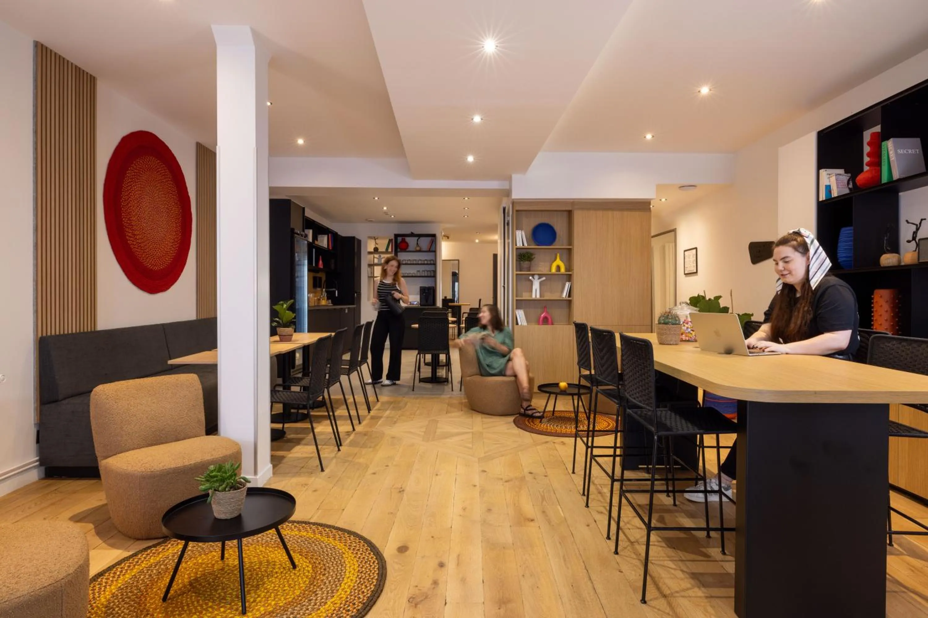 Facade/entrance in Korner Opera