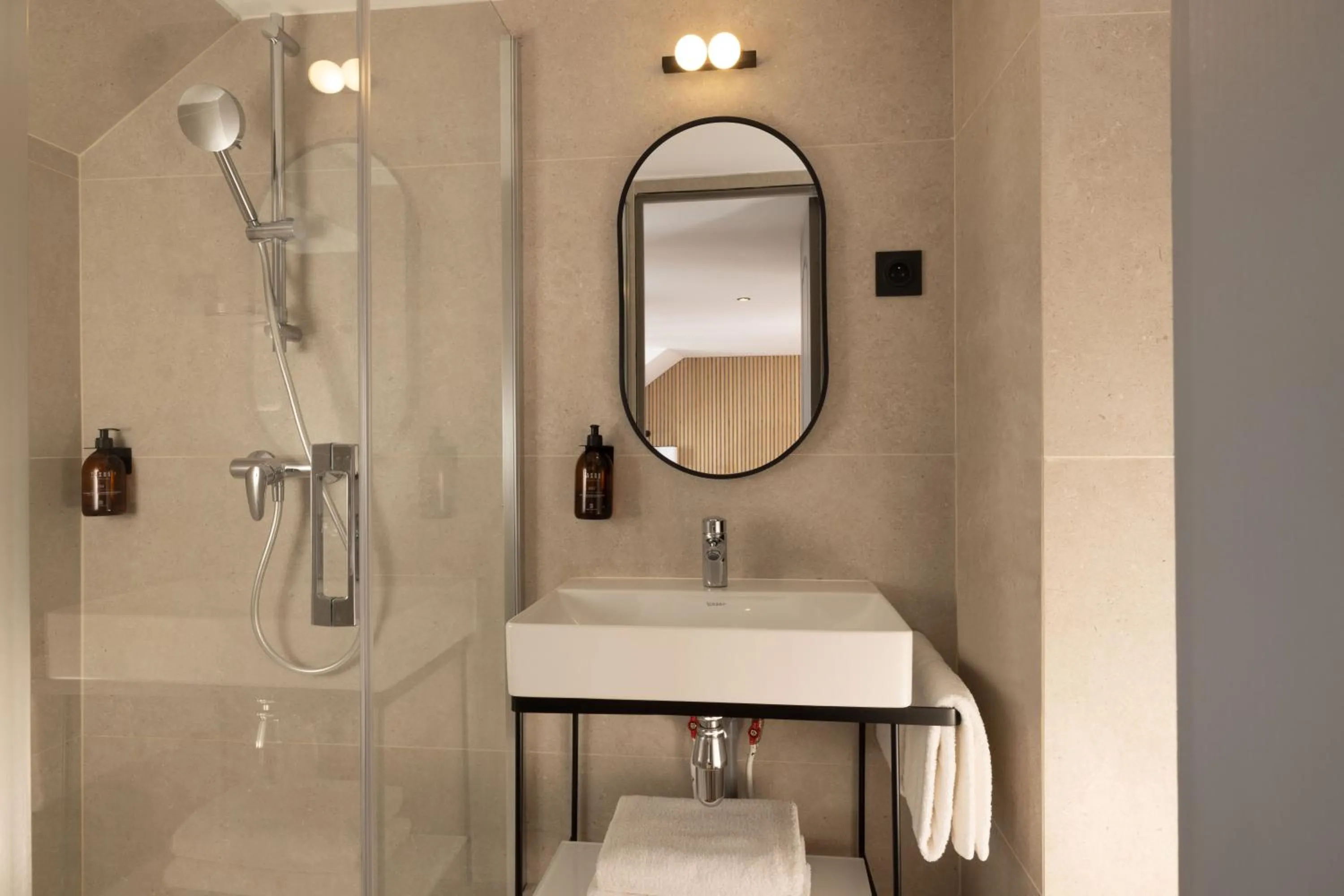 Bathroom in Korner Opera