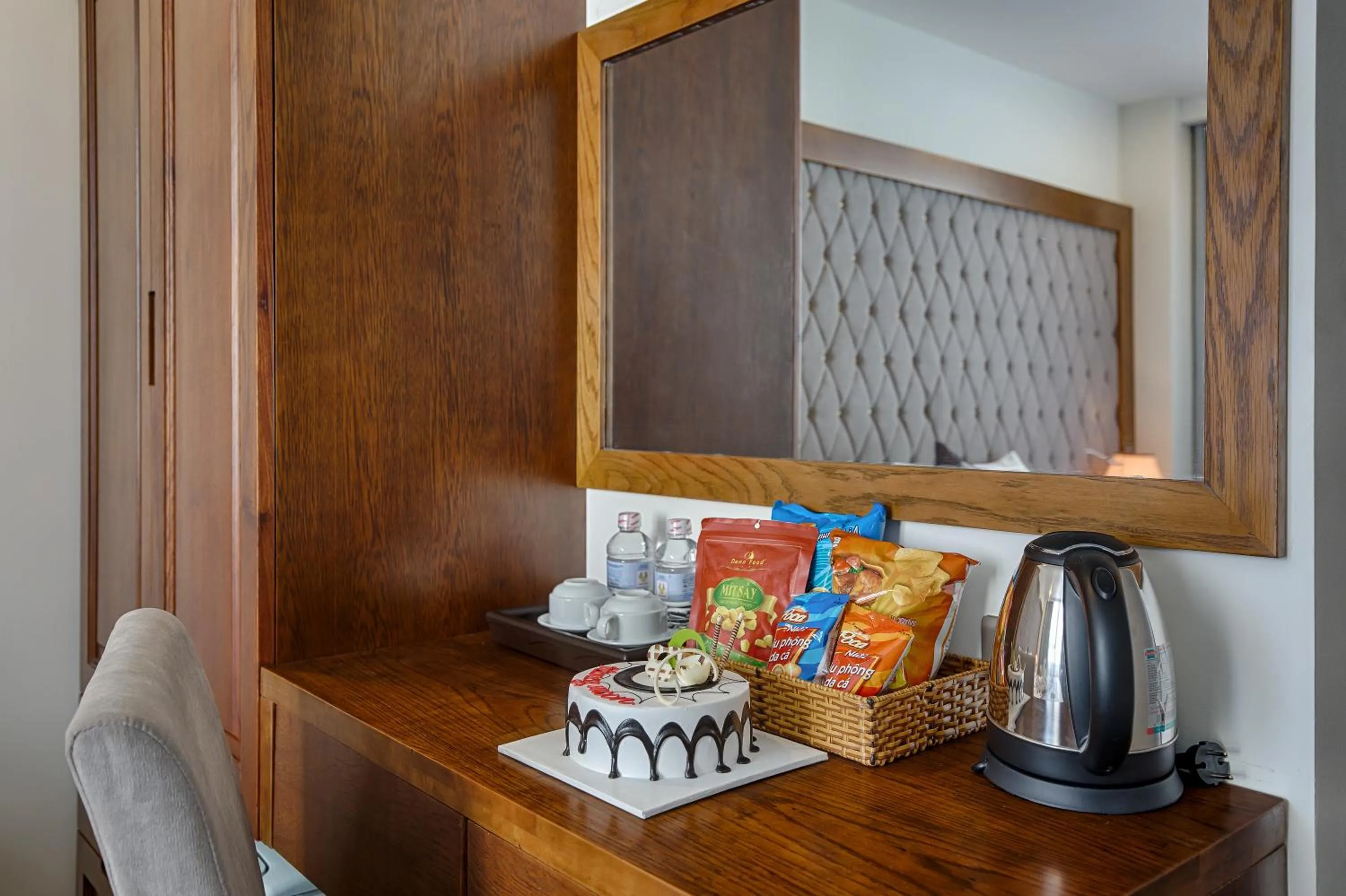 Coffee/tea facilities in Royal Charm Hotel