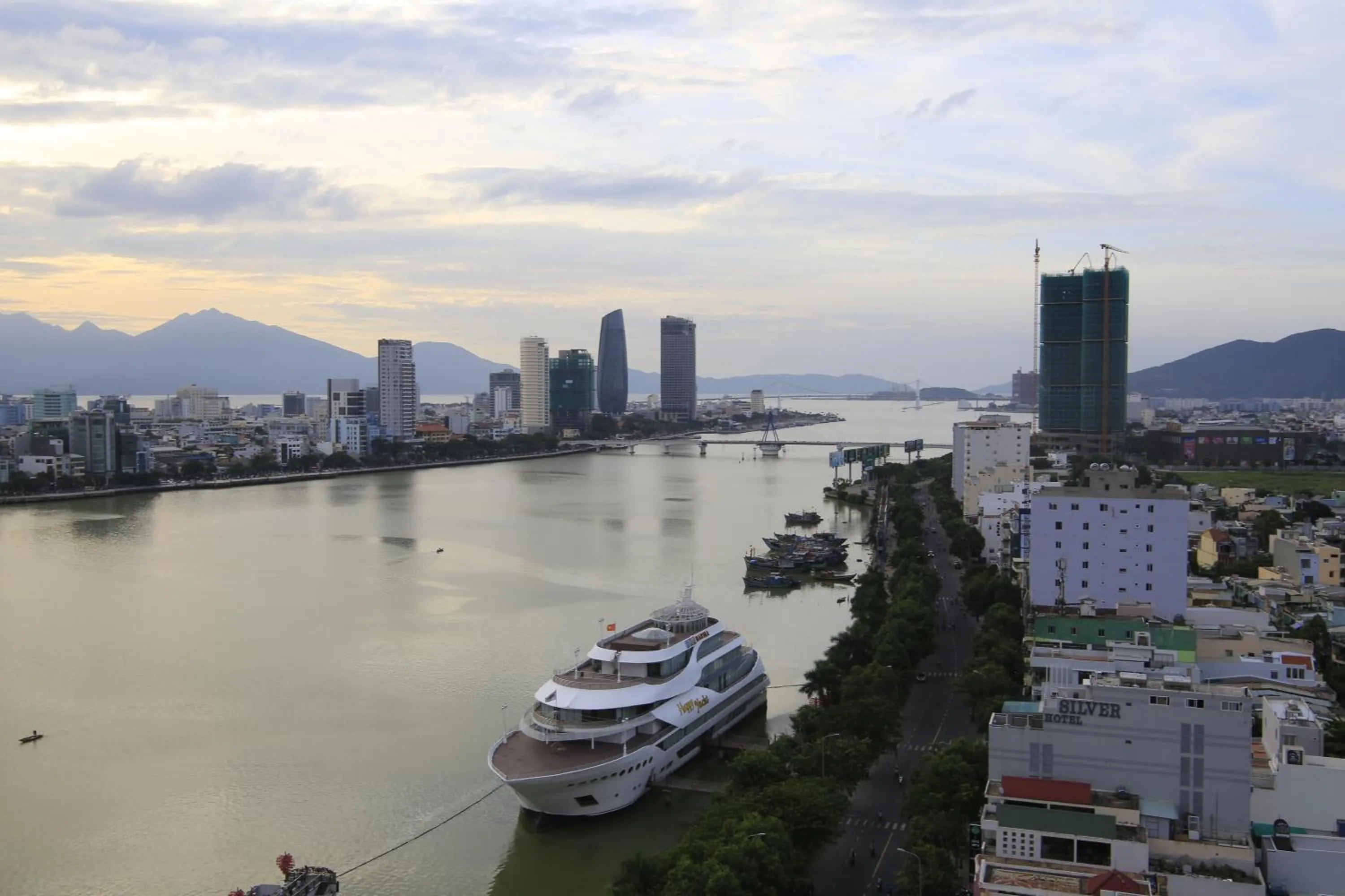 Location in Trang Ngan Hotel by THG