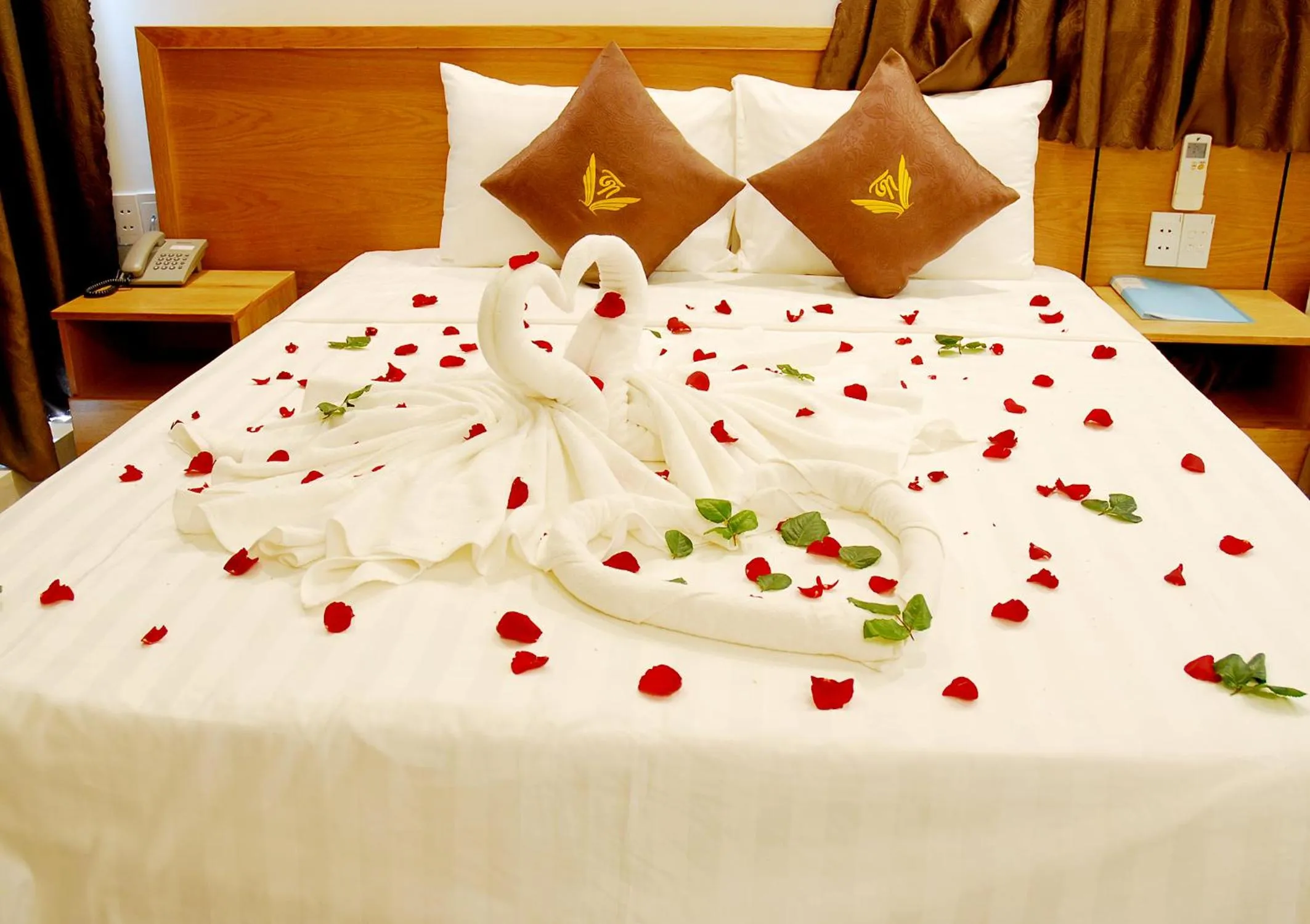 Bed in Trang Ngan Hotel by THG