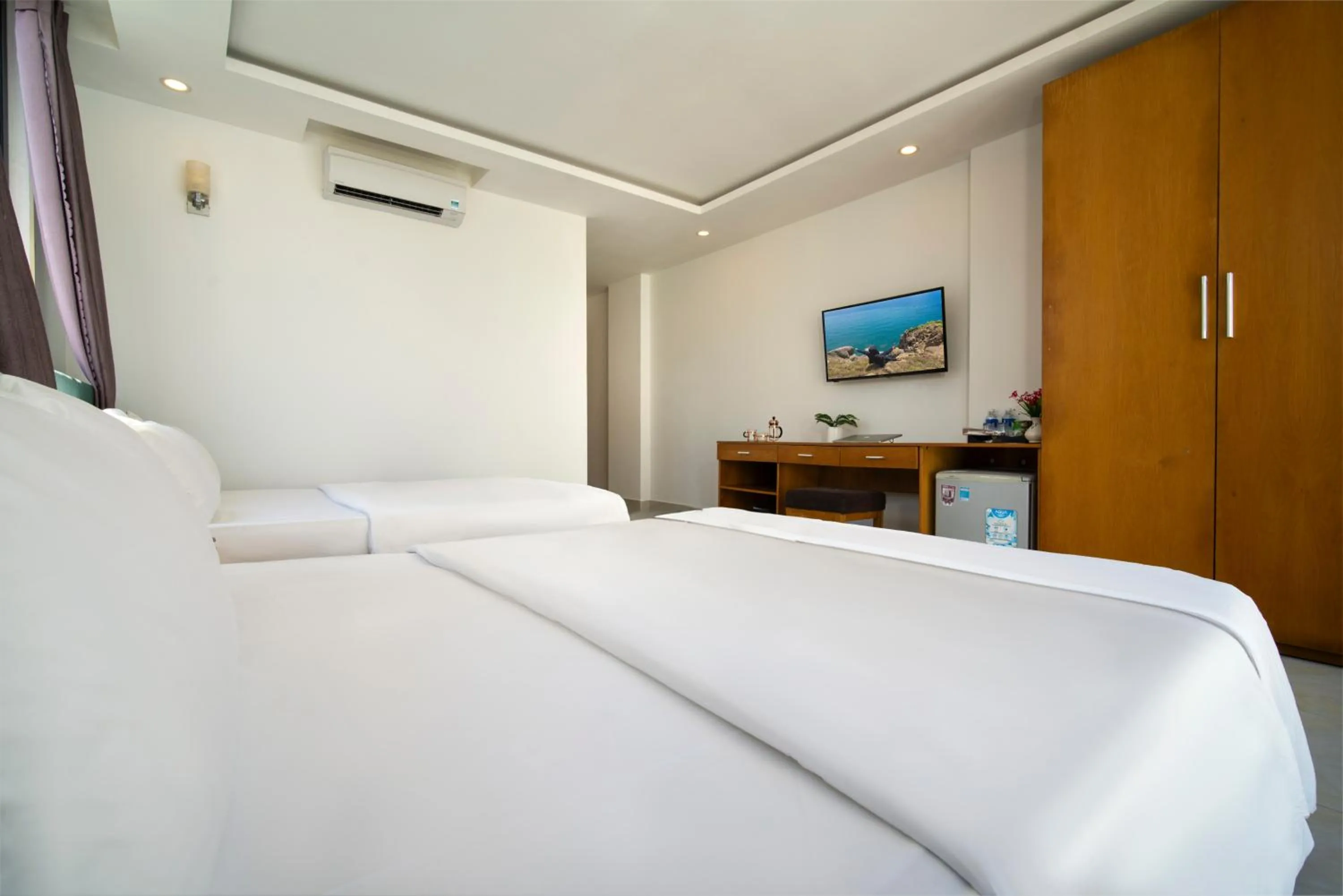 Bed in Trang Ngan Hotel by THG