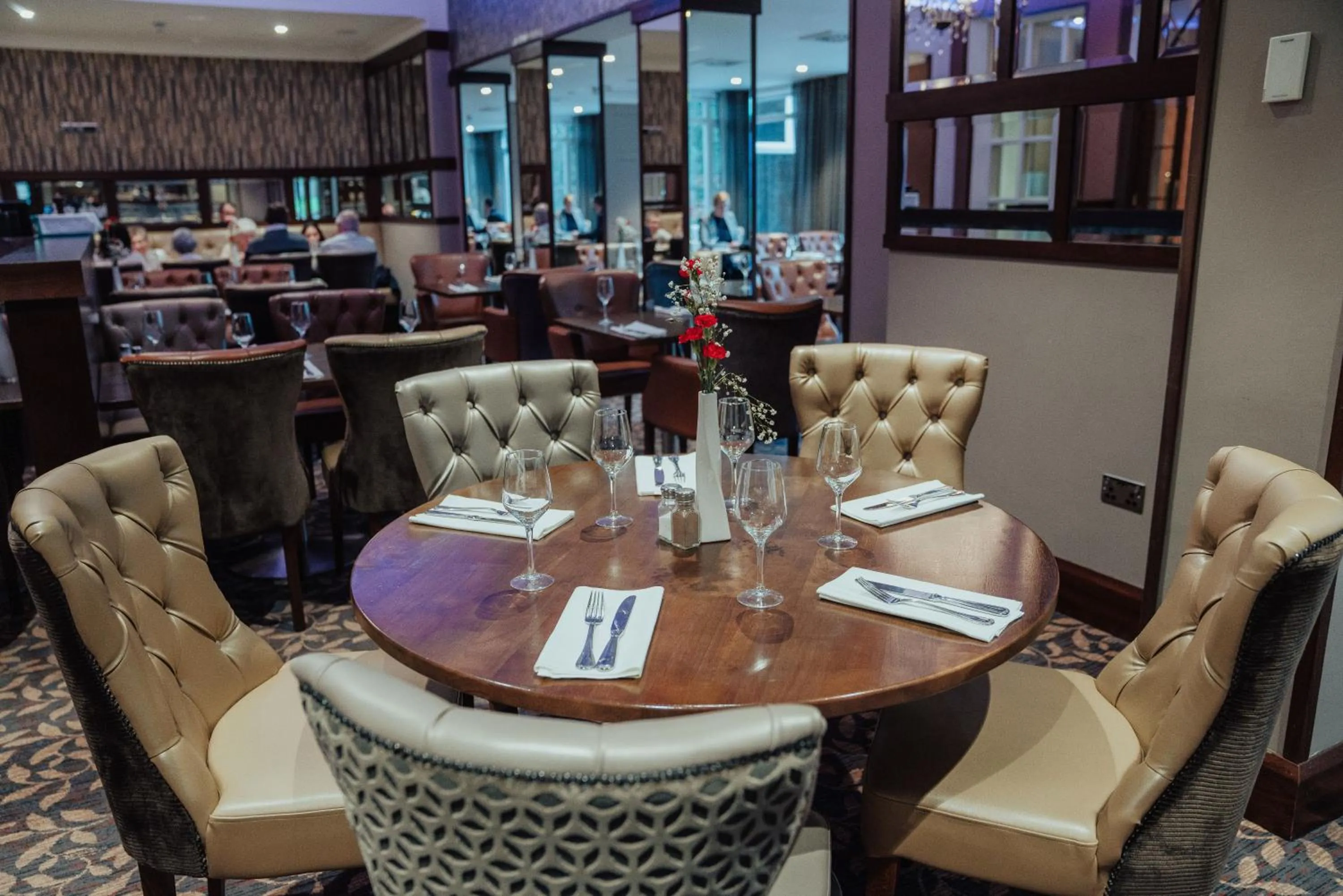 Restaurant/places to eat in Dunadry Hotel And Gardens