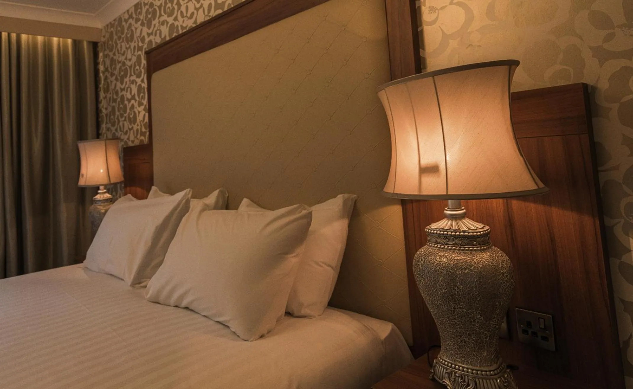 Bed in Dunadry Hotel And Gardens