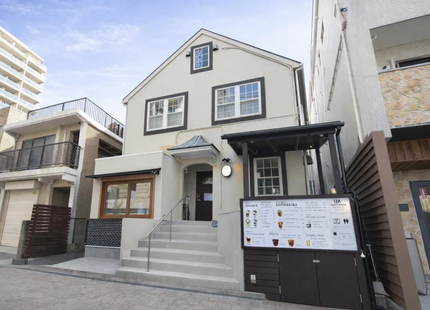 Property building in IZA Enoshima Guest House