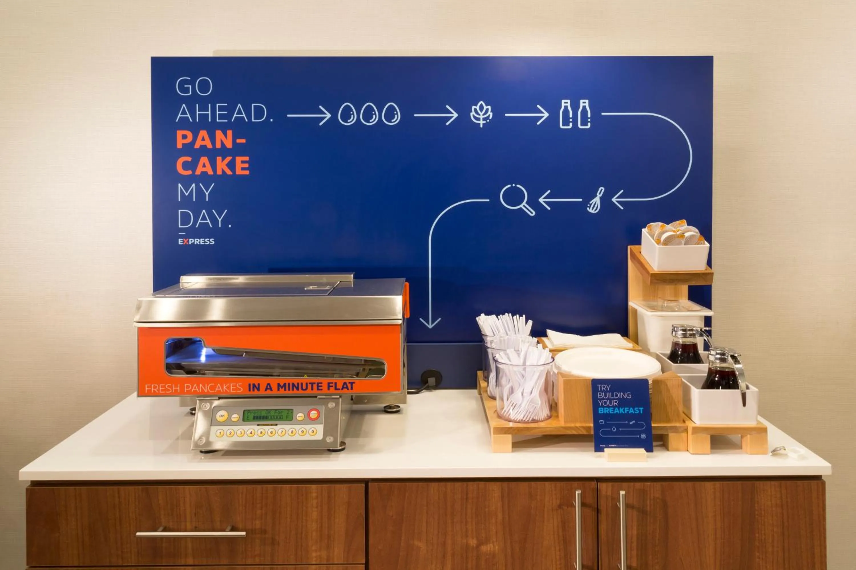 Breakfast in Holiday Inn Express & Suites - Seattle South - Tukwila by IHG